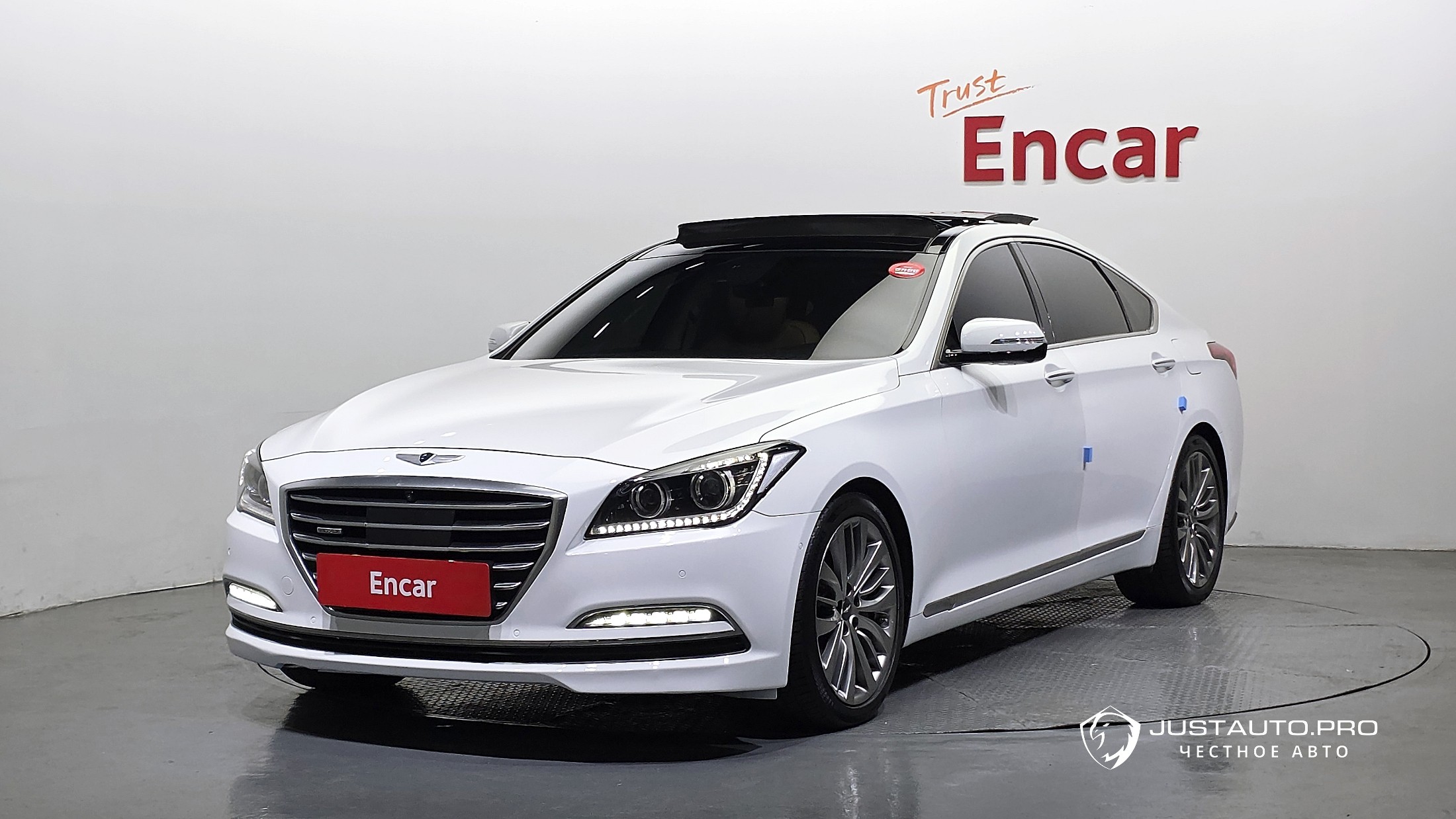 Автомобиль Hyundai Genesis