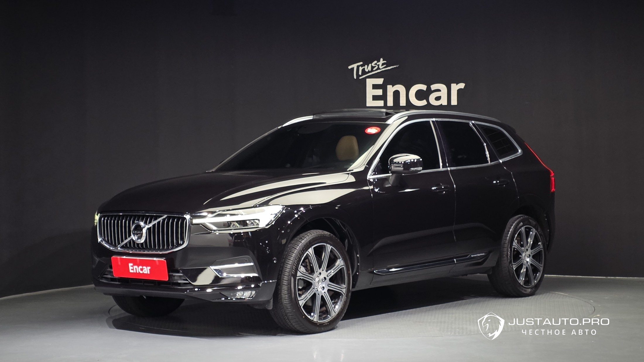 Автомобиль Volvo XC60