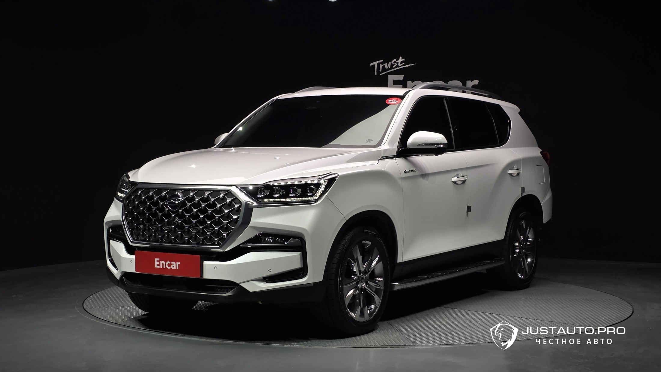 Автомобиль KG_Mobility_Ssangyong Rexton