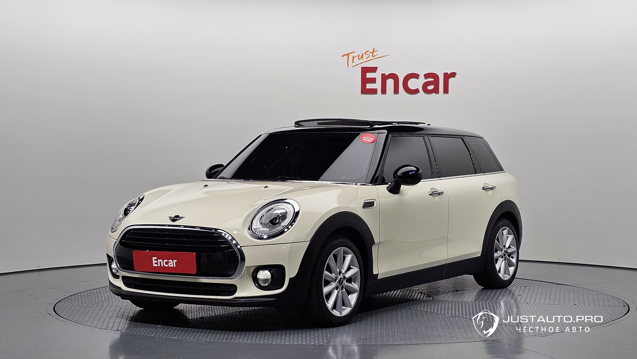 Автомобиль Mini Clubman