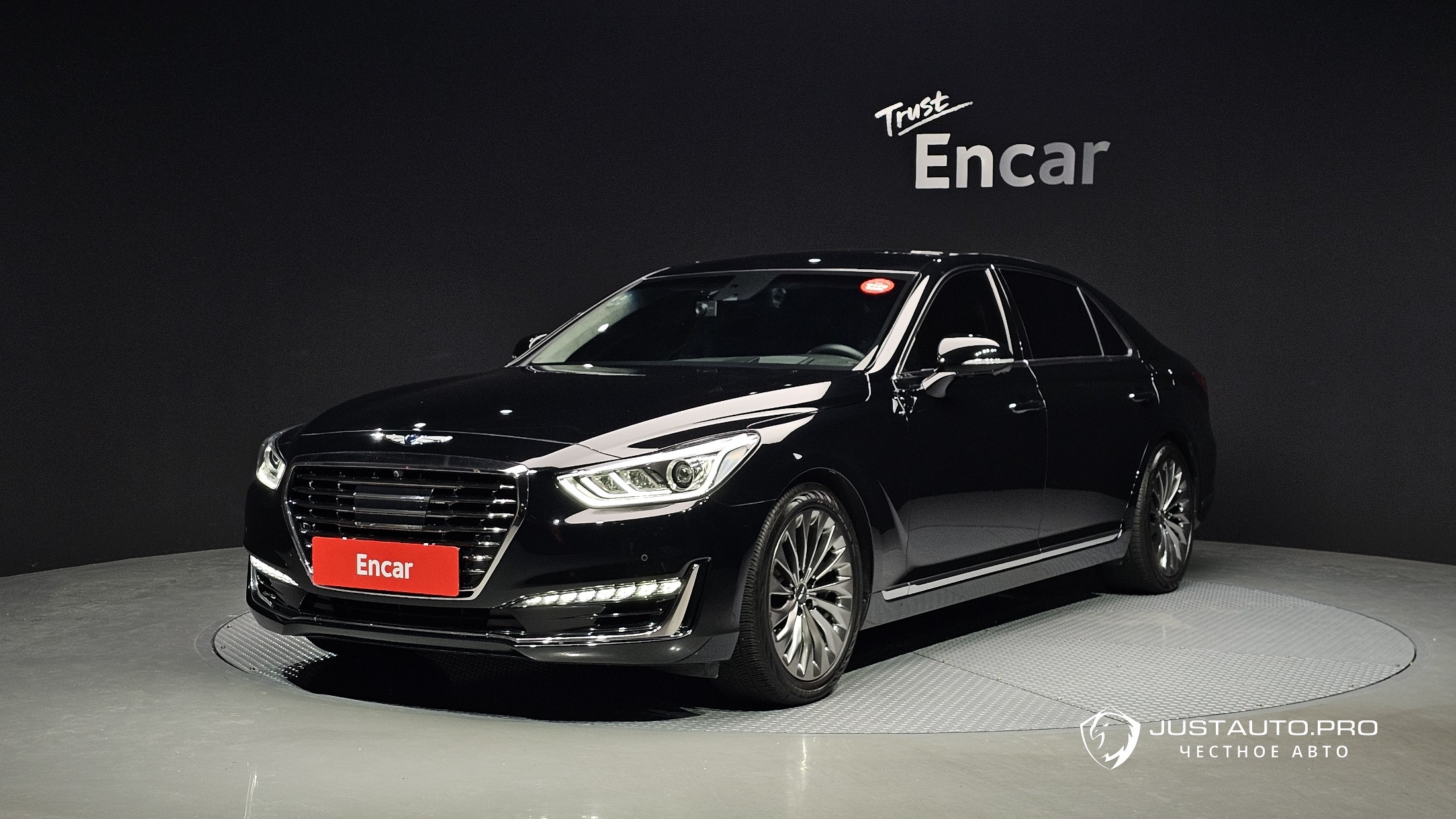 Автомобиль Genesis EQ900