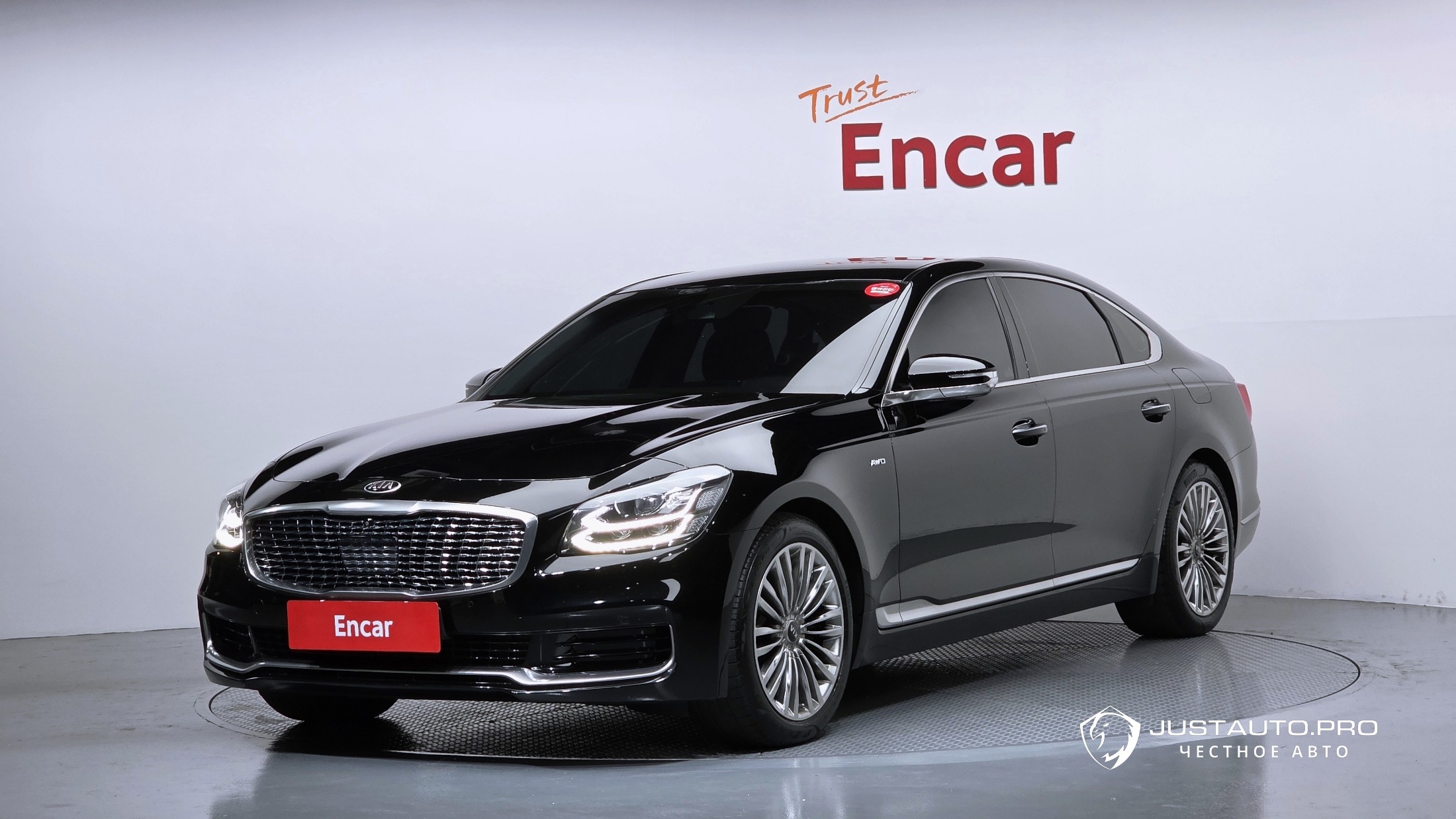 Автомобиль Kia K9
