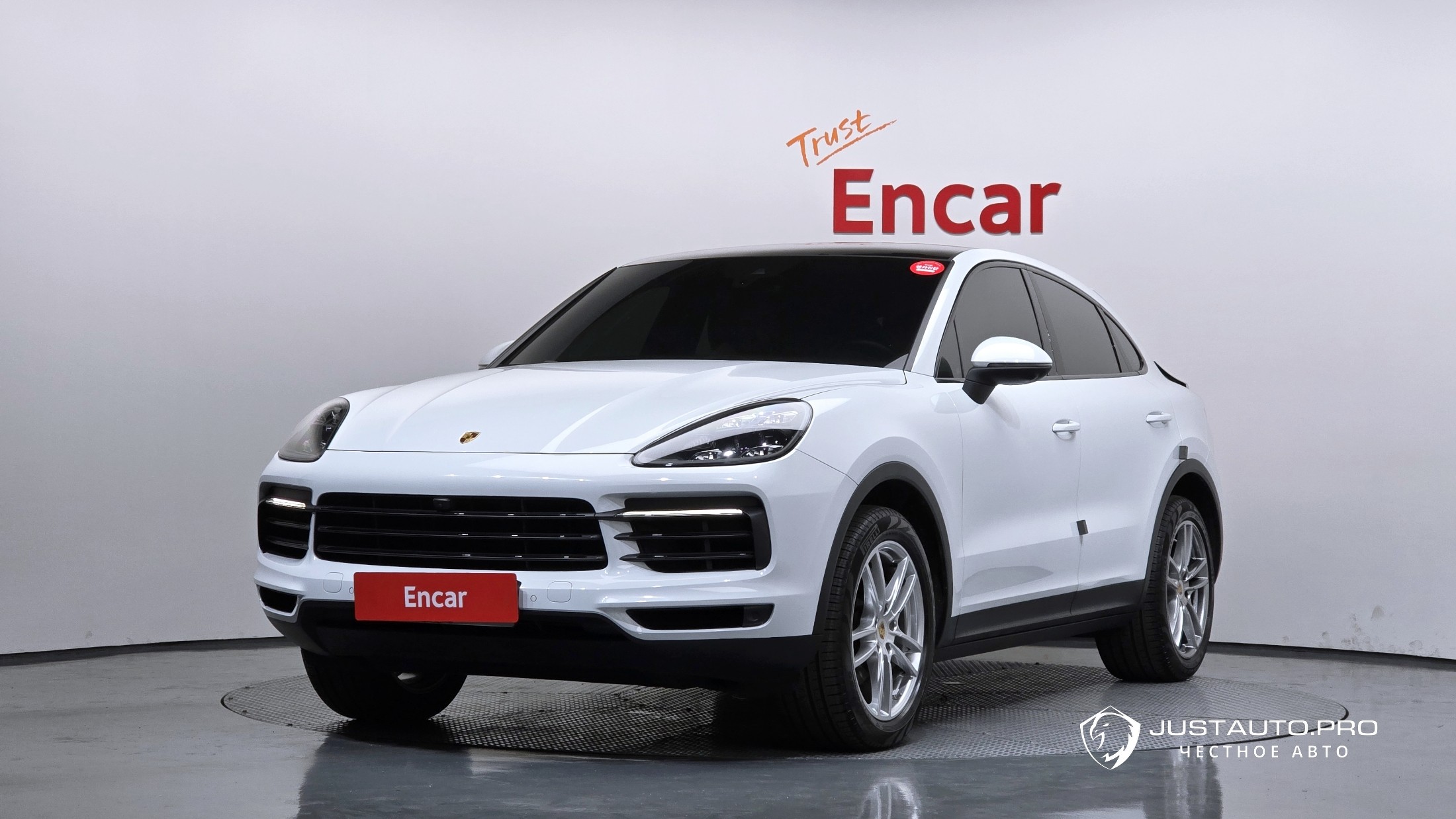 Автомобиль Porsche Cayenne