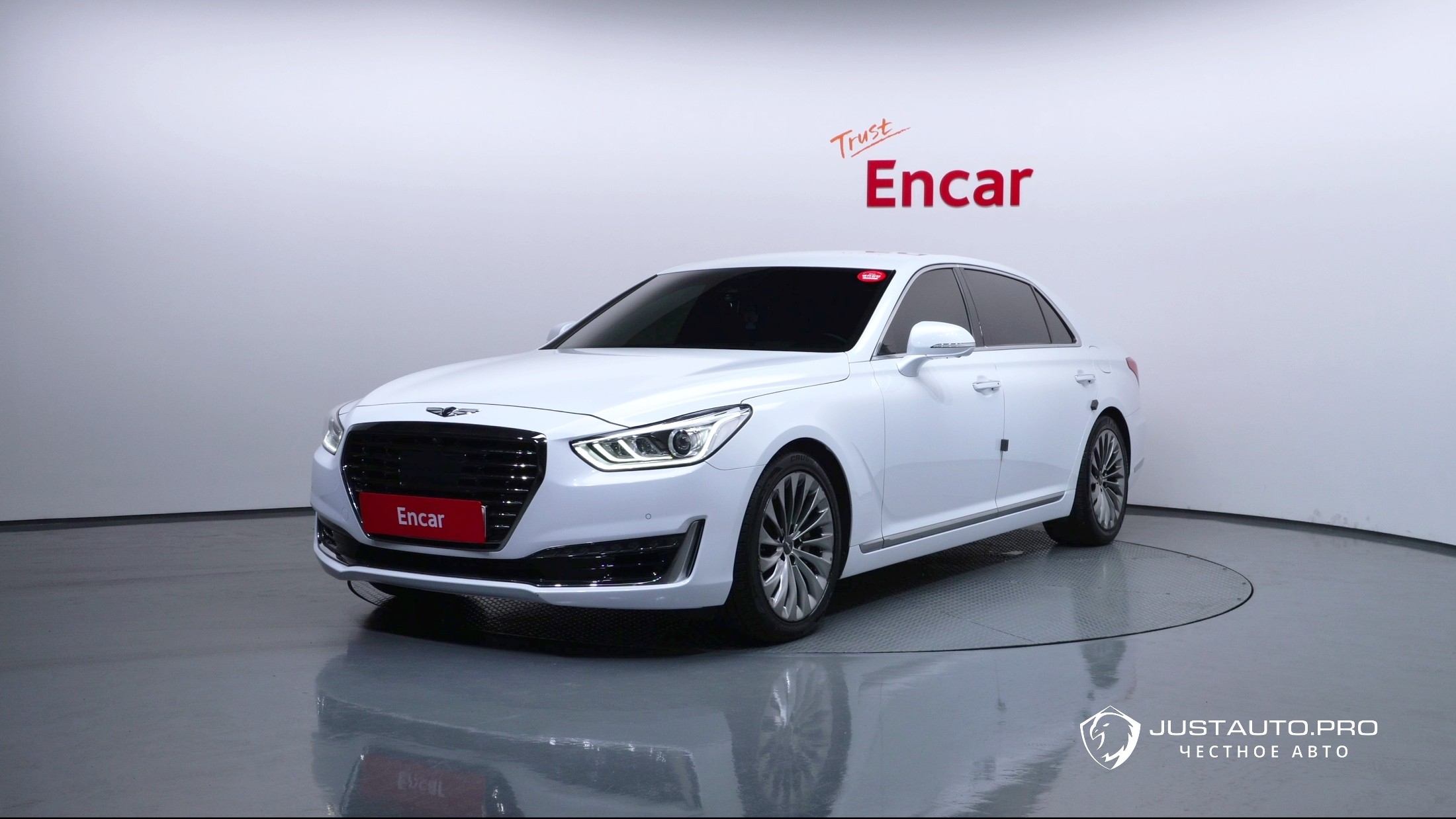 Автомобиль Genesis EQ900