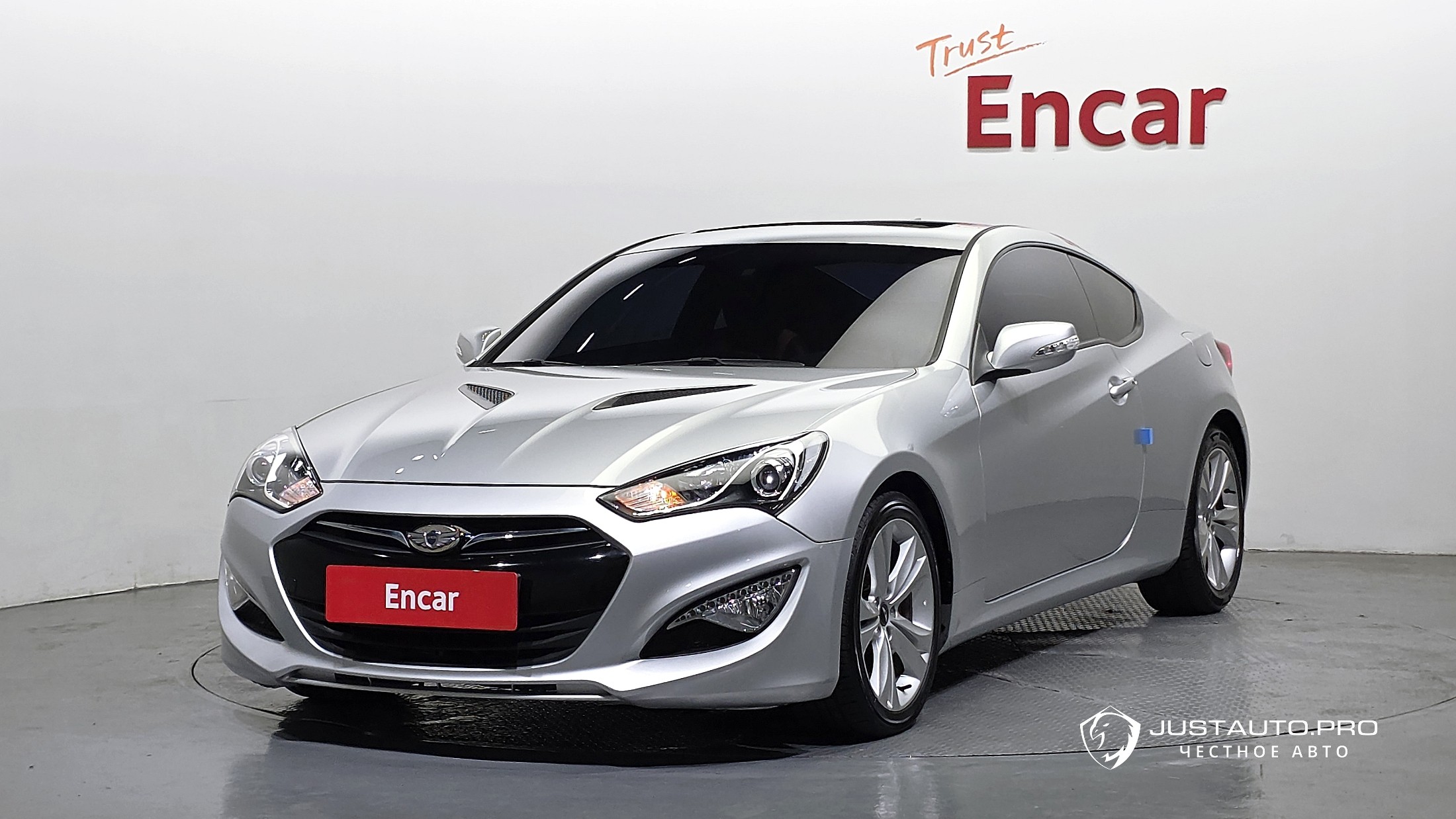 Автомобиль Hyundai Genesis