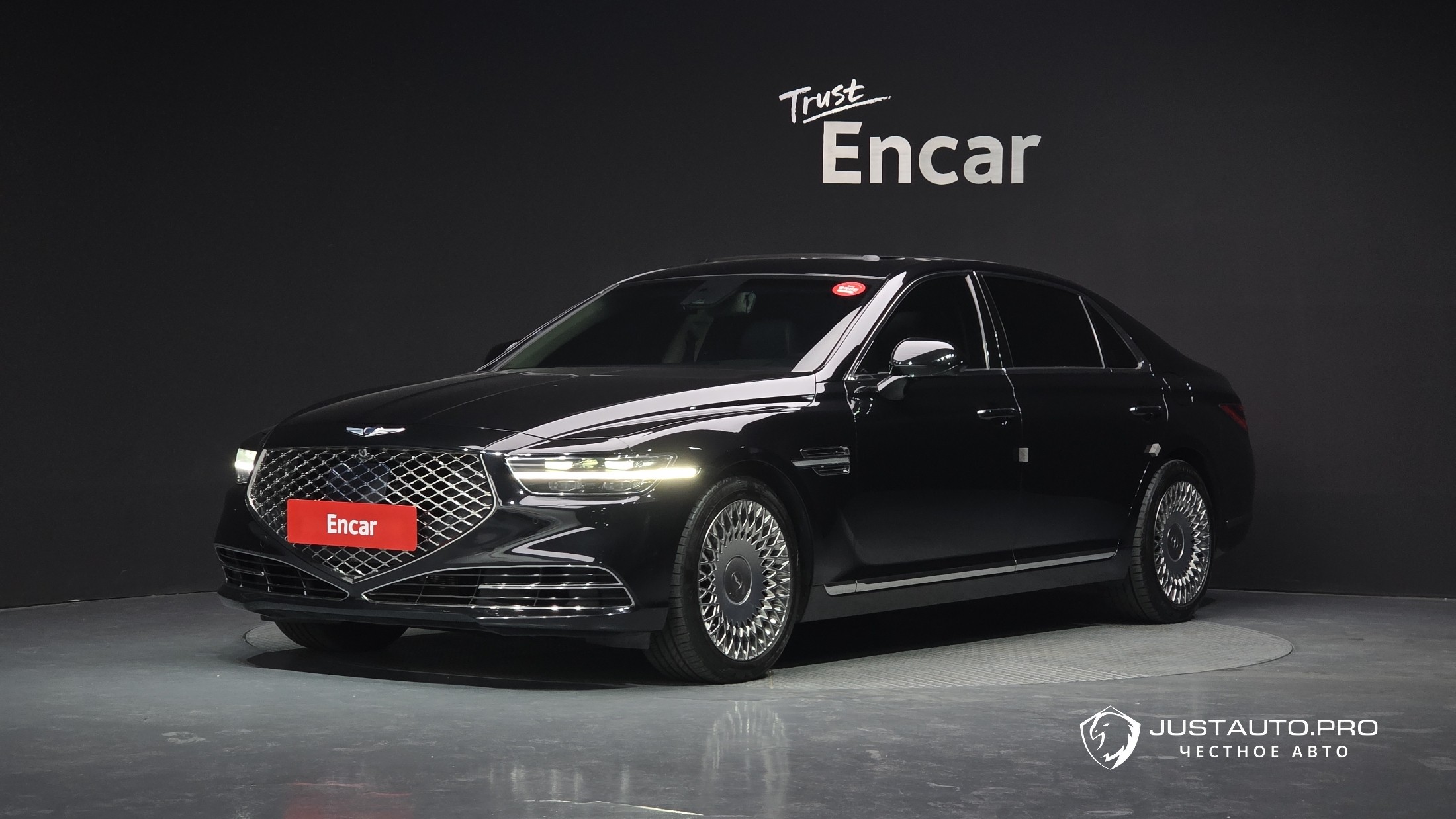 Автомобиль Genesis G90