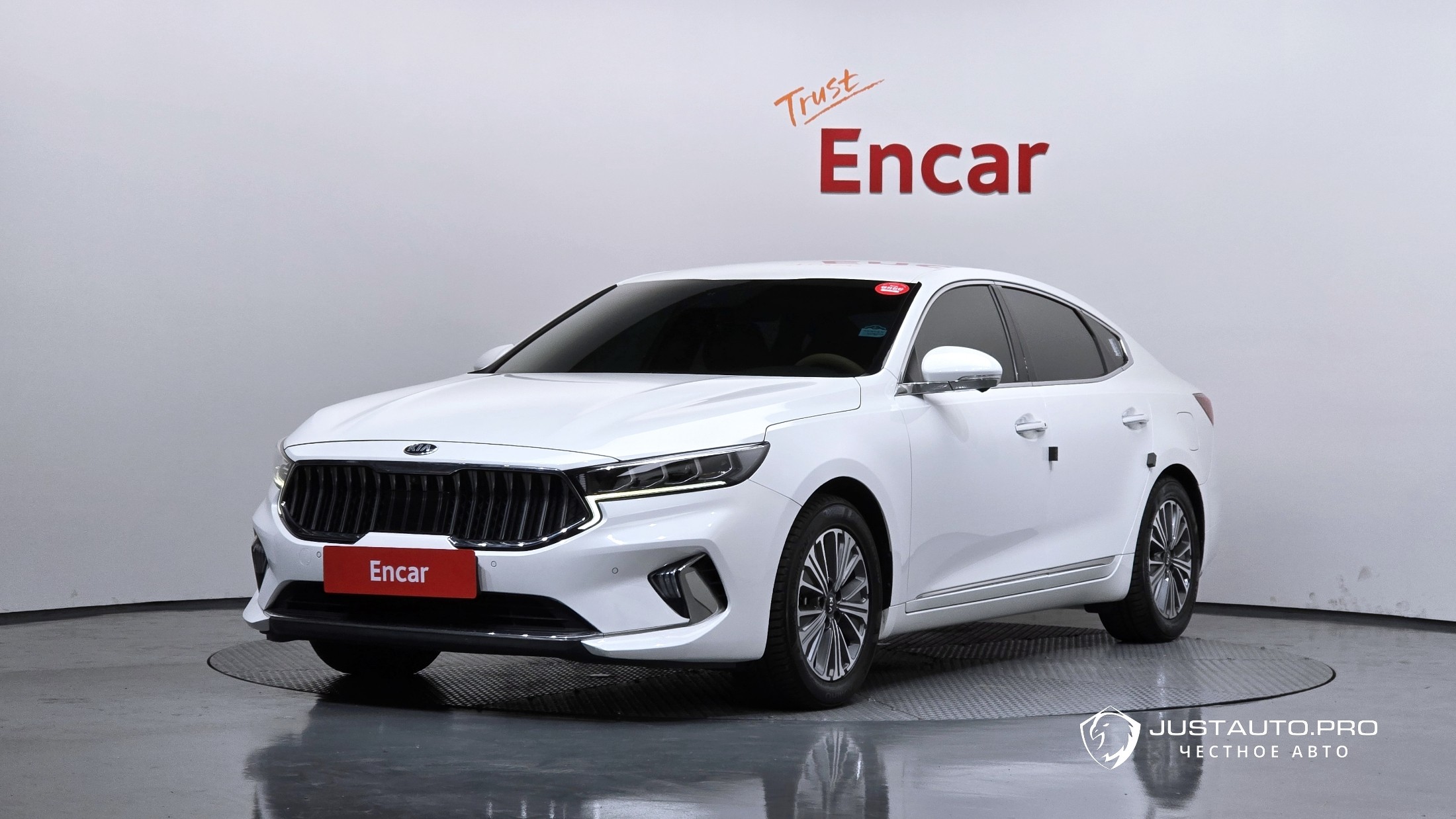 Автомобиль Kia K7