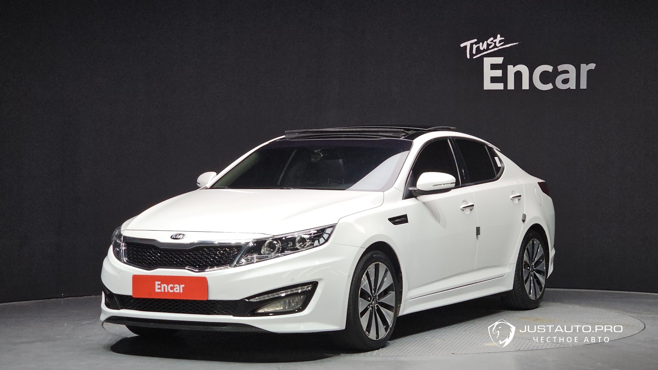 Автомобиль Kia K5