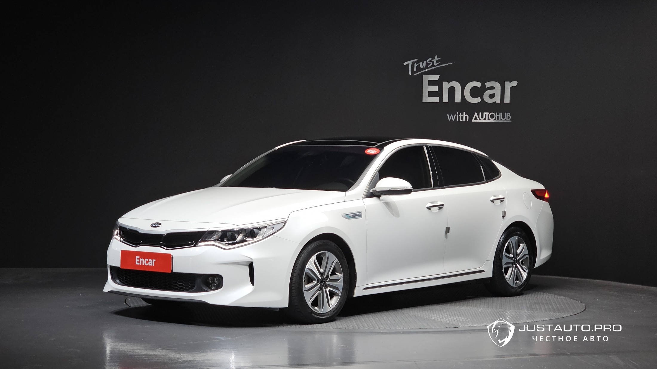 Автомобиль Kia K5
