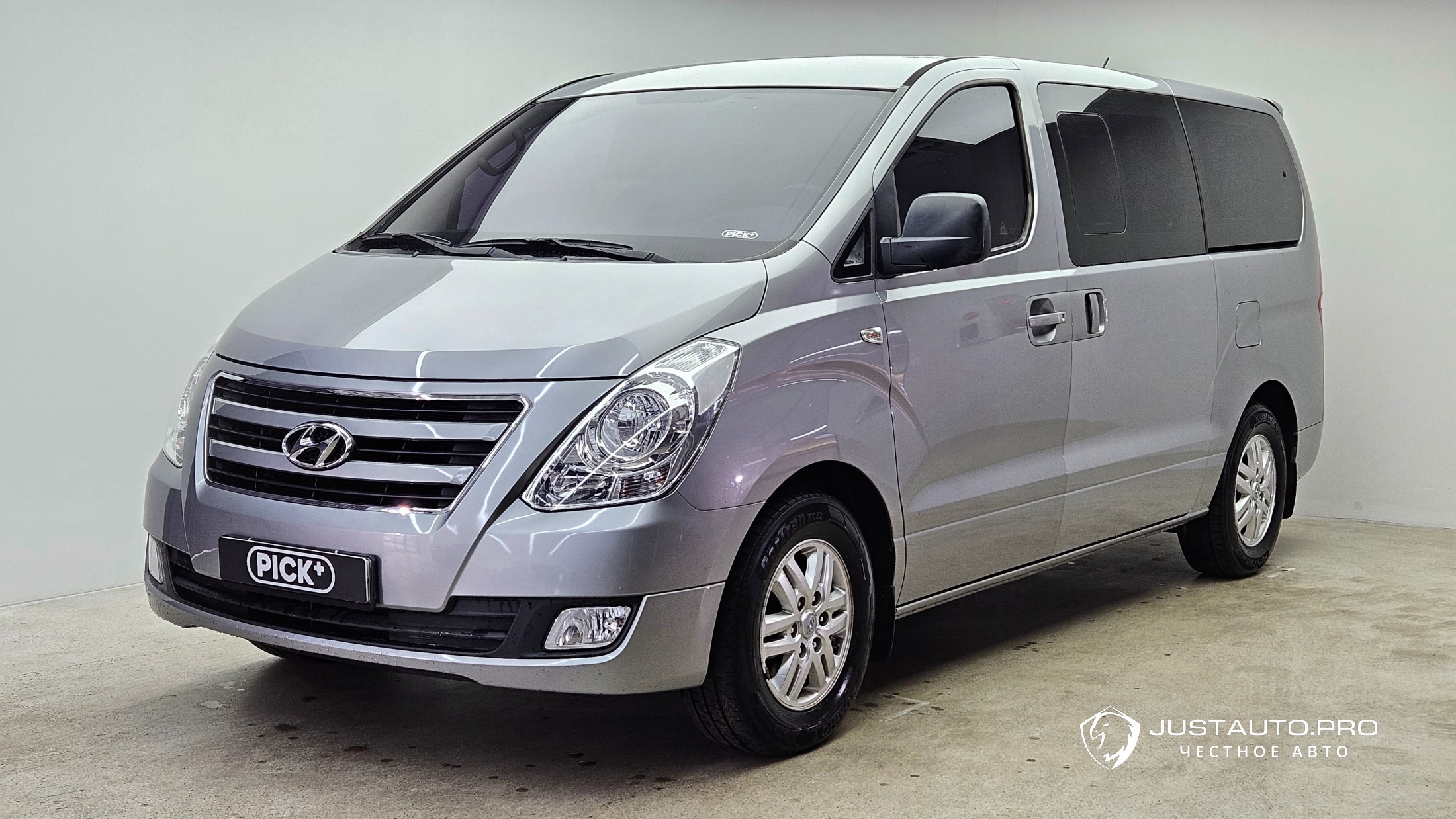 Автомобиль Hyundai Starex