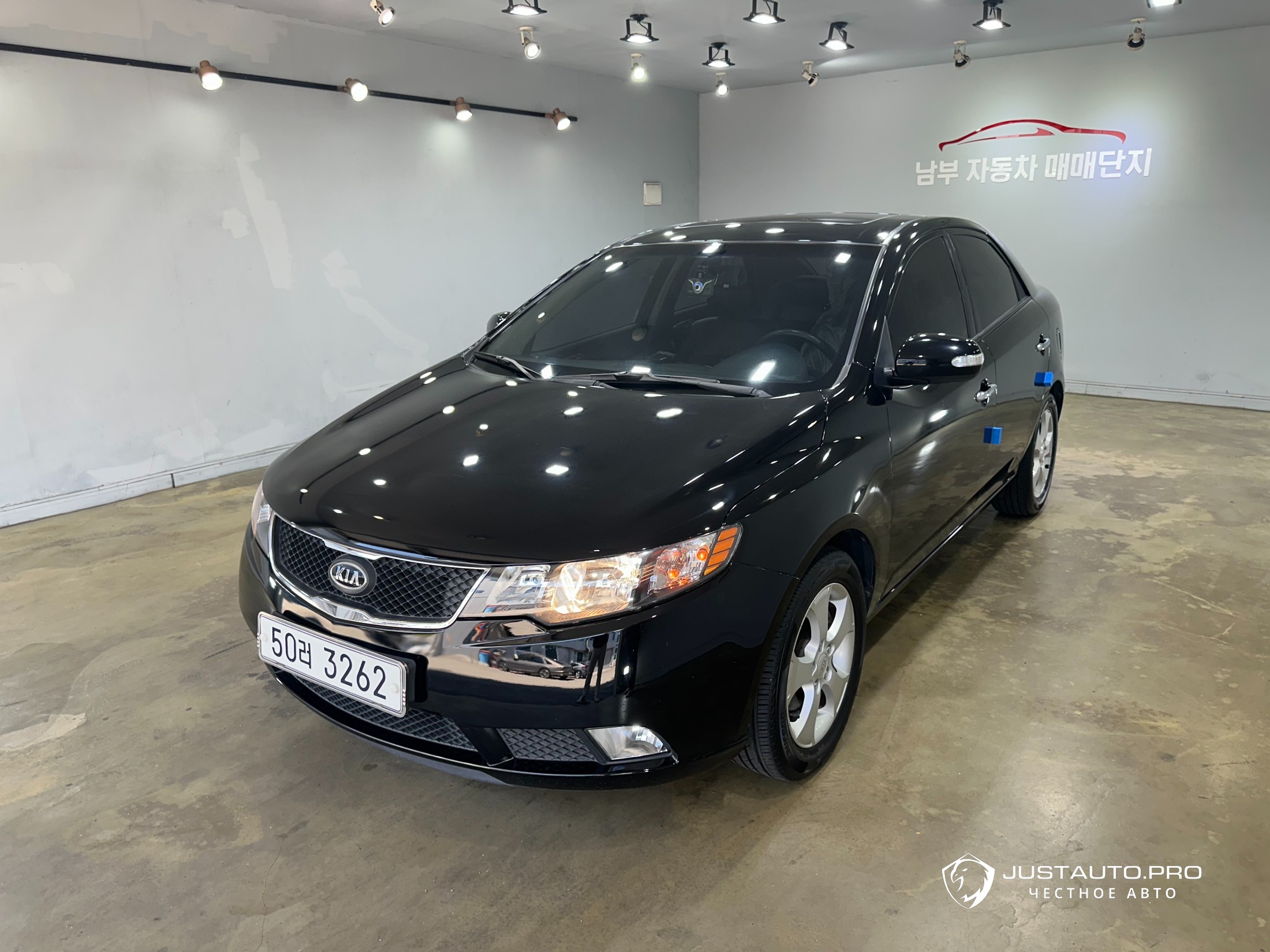 Автомобиль Kia Porte