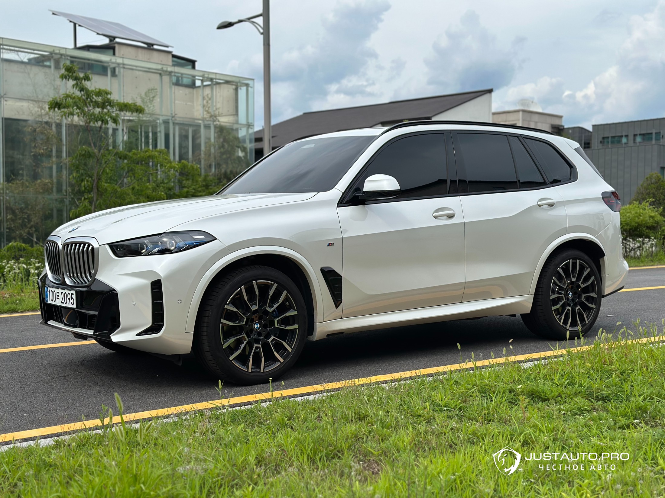 Автомобиль BMW X5