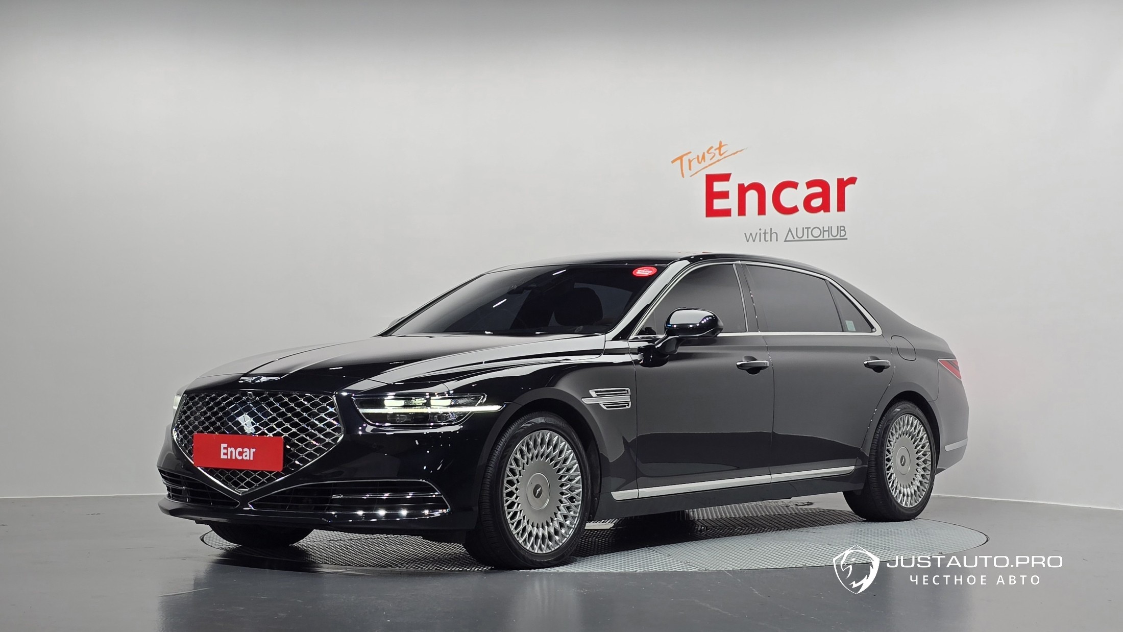 Автомобиль Genesis G90