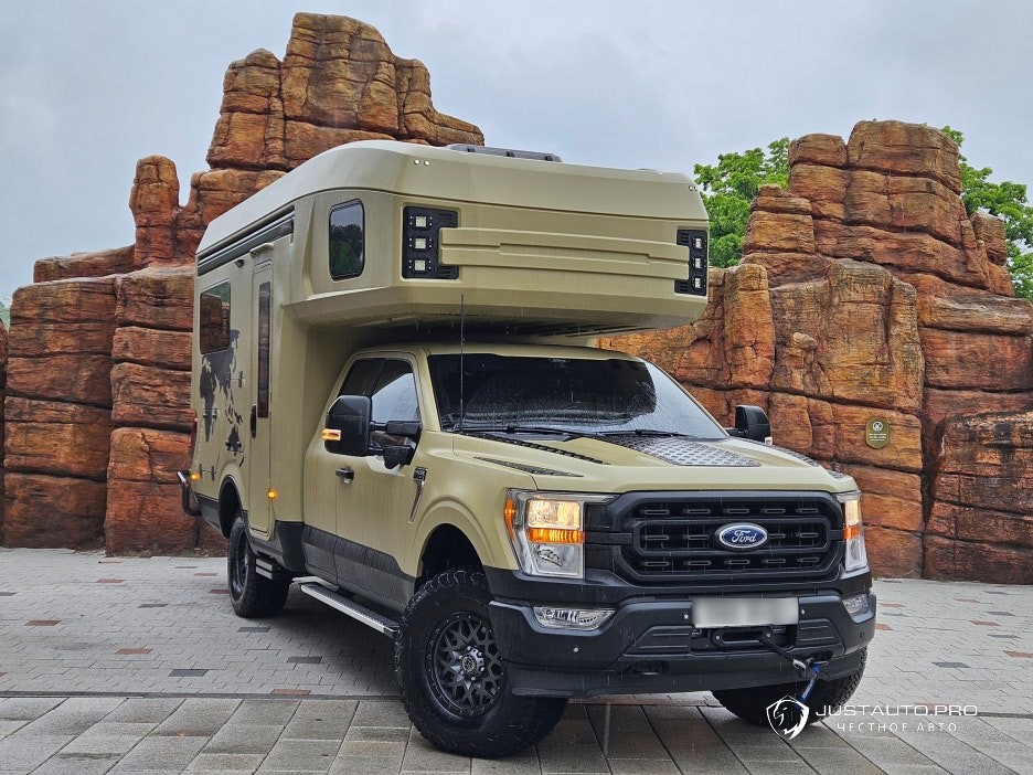 Автомобиль Ford F150
