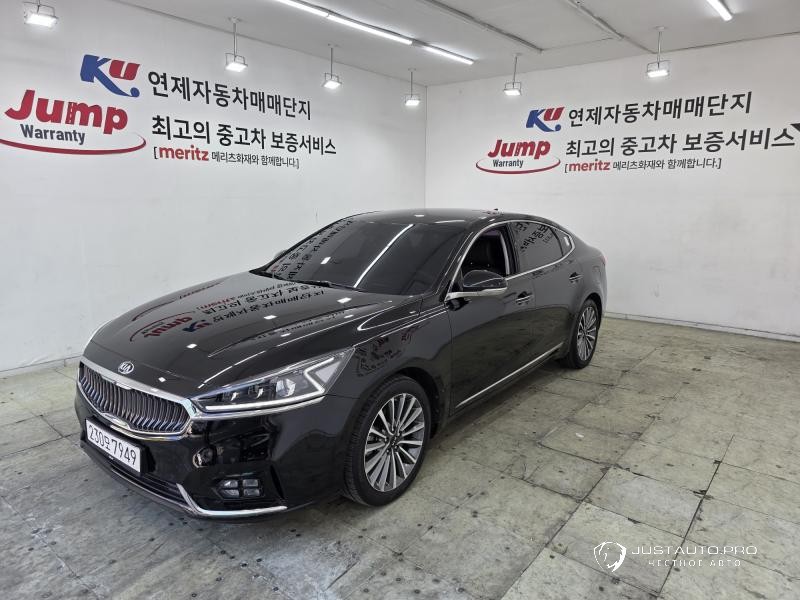 Автомобиль Kia K7