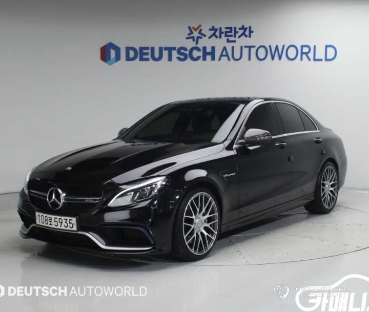 Автомобиль Mercedes-Benz C-Class