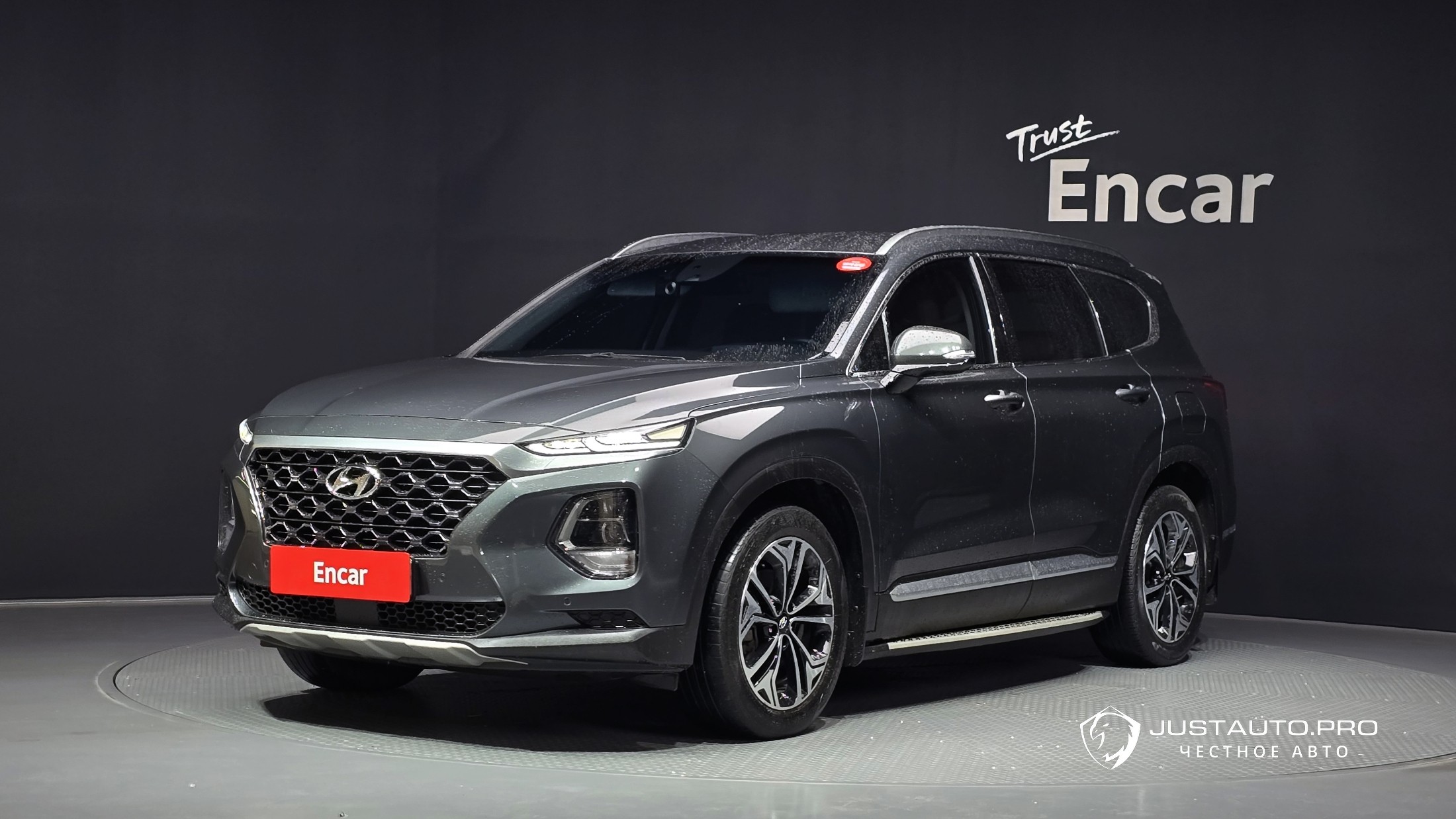 Автомобиль Hyundai Santafe