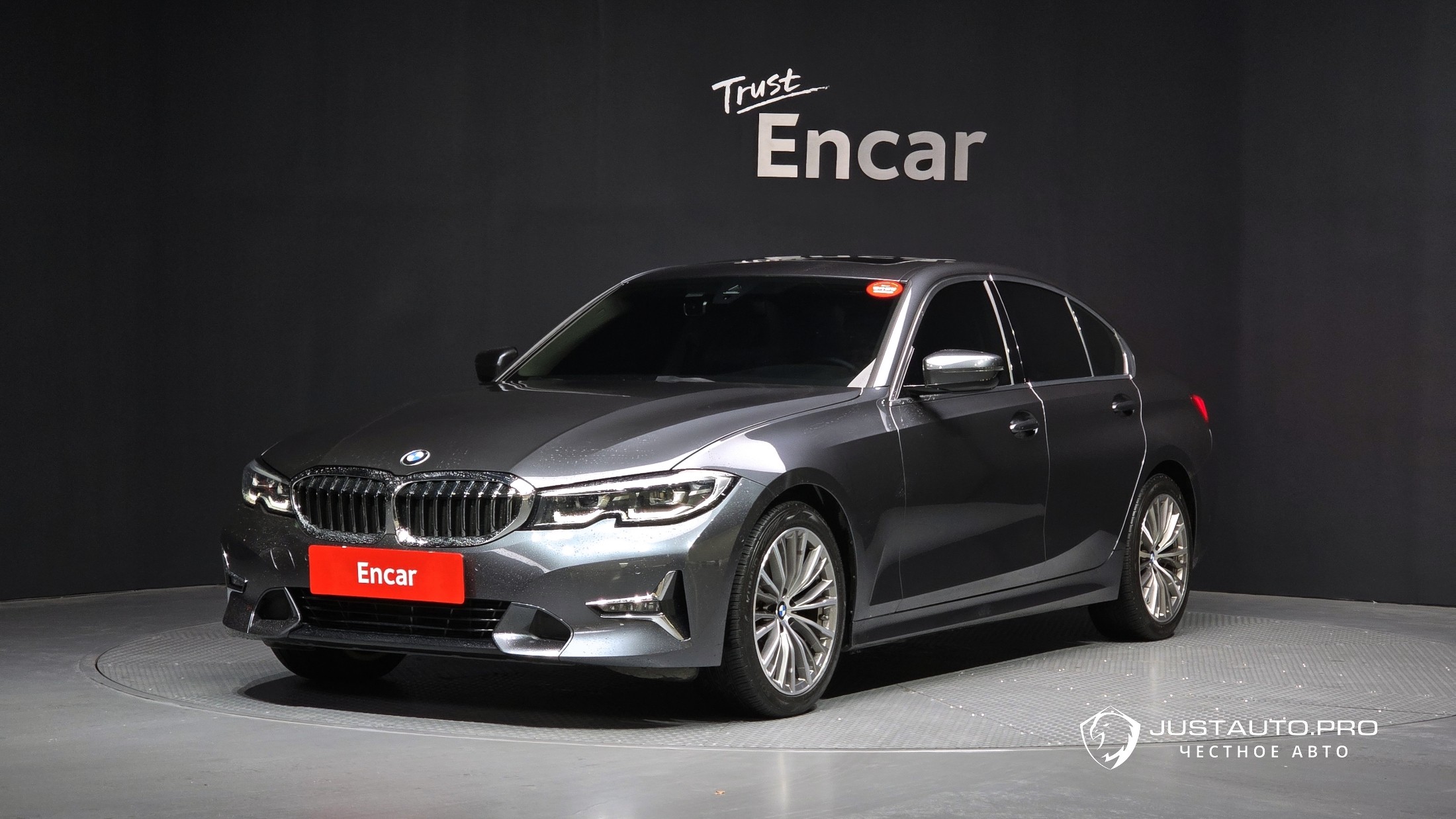 Автомобиль BMW 3-Series