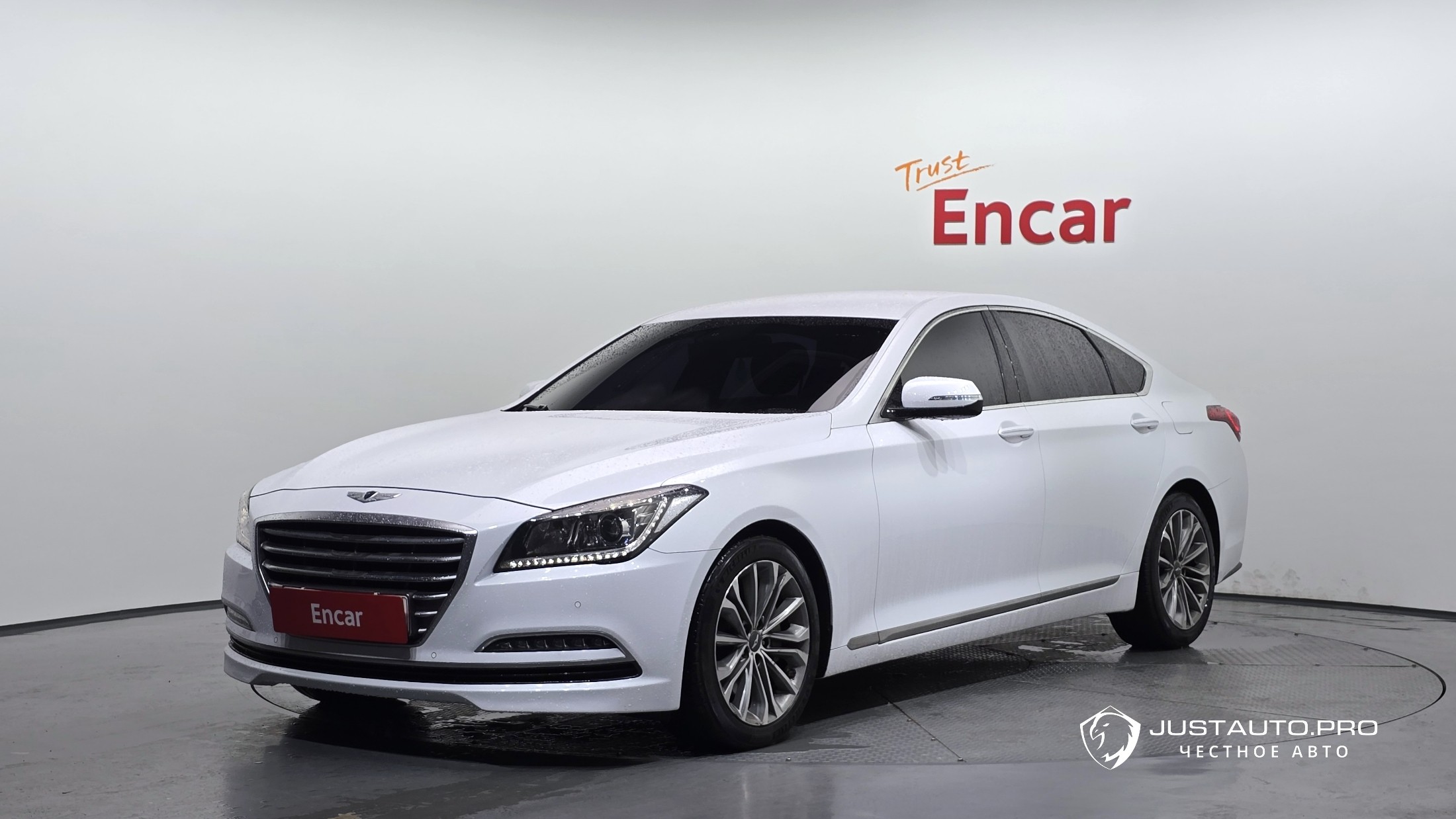 Автомобиль Hyundai Genesis