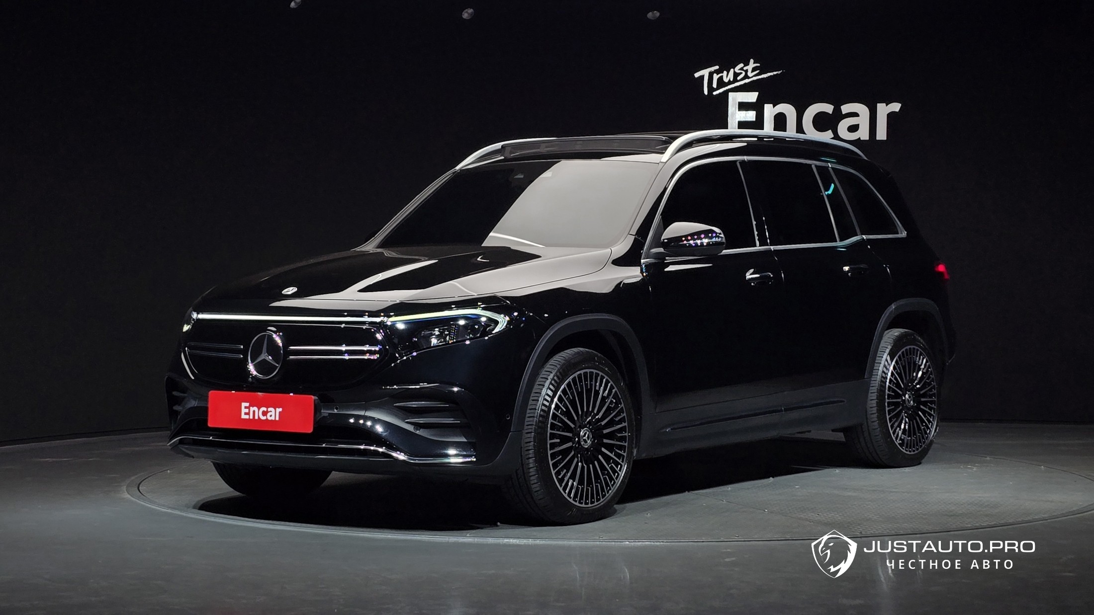 Автомобиль Mercedes-Benz EQB
