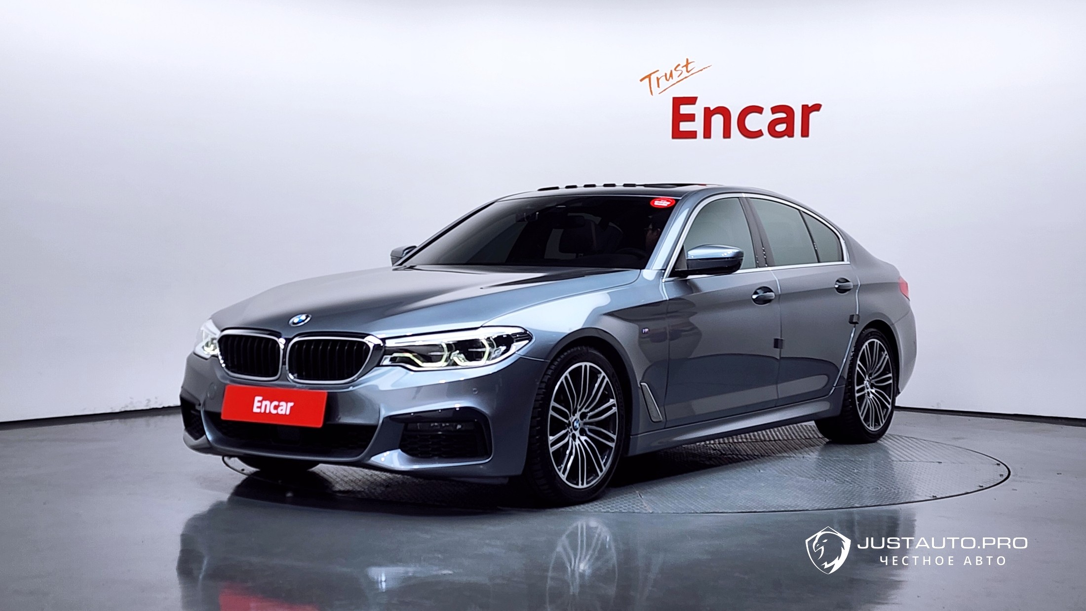 Автомобиль BMW 5-Series