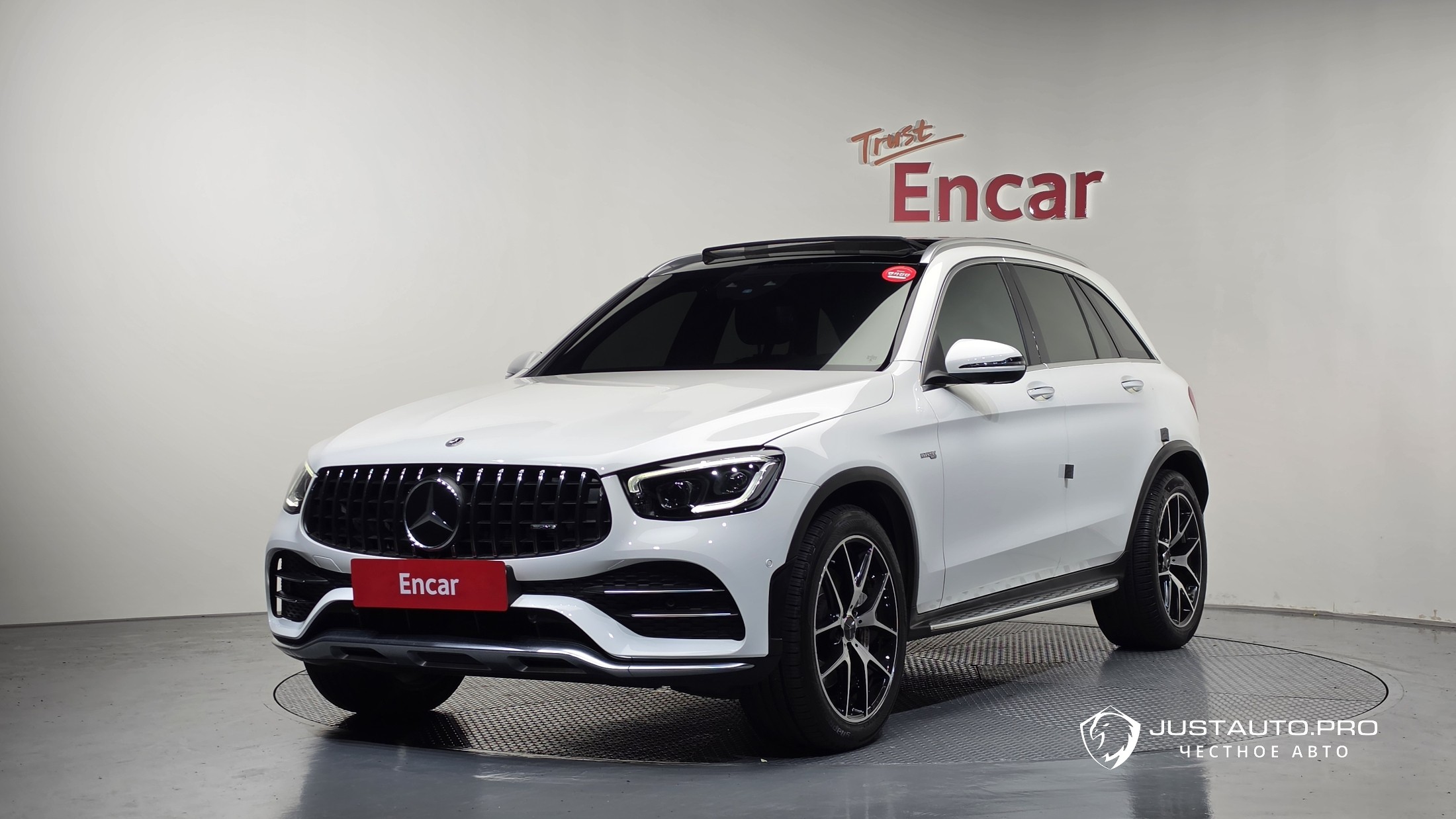 Автомобиль Mercedes-Benz GLC-Class