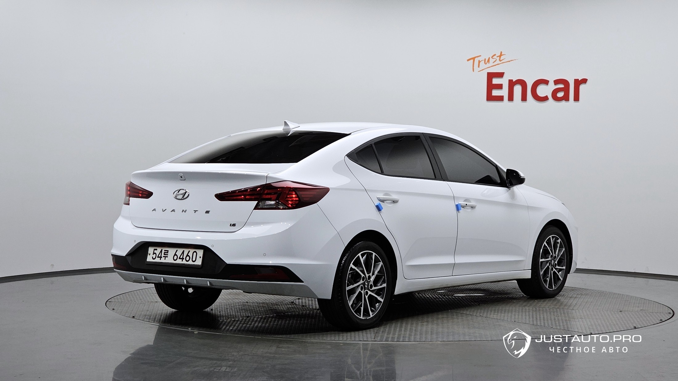 Автомобиль Hyundai AVANTE