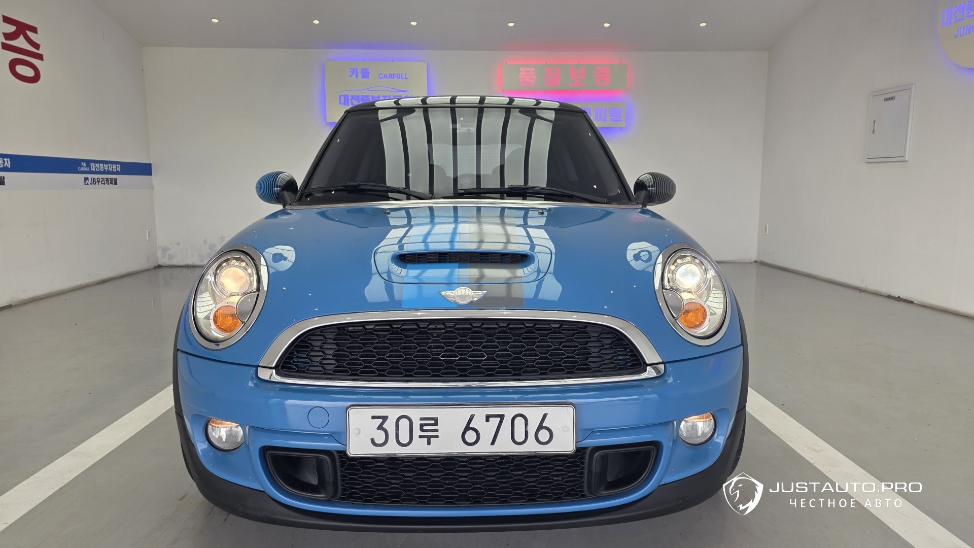 Автомобиль Mini Cooper
