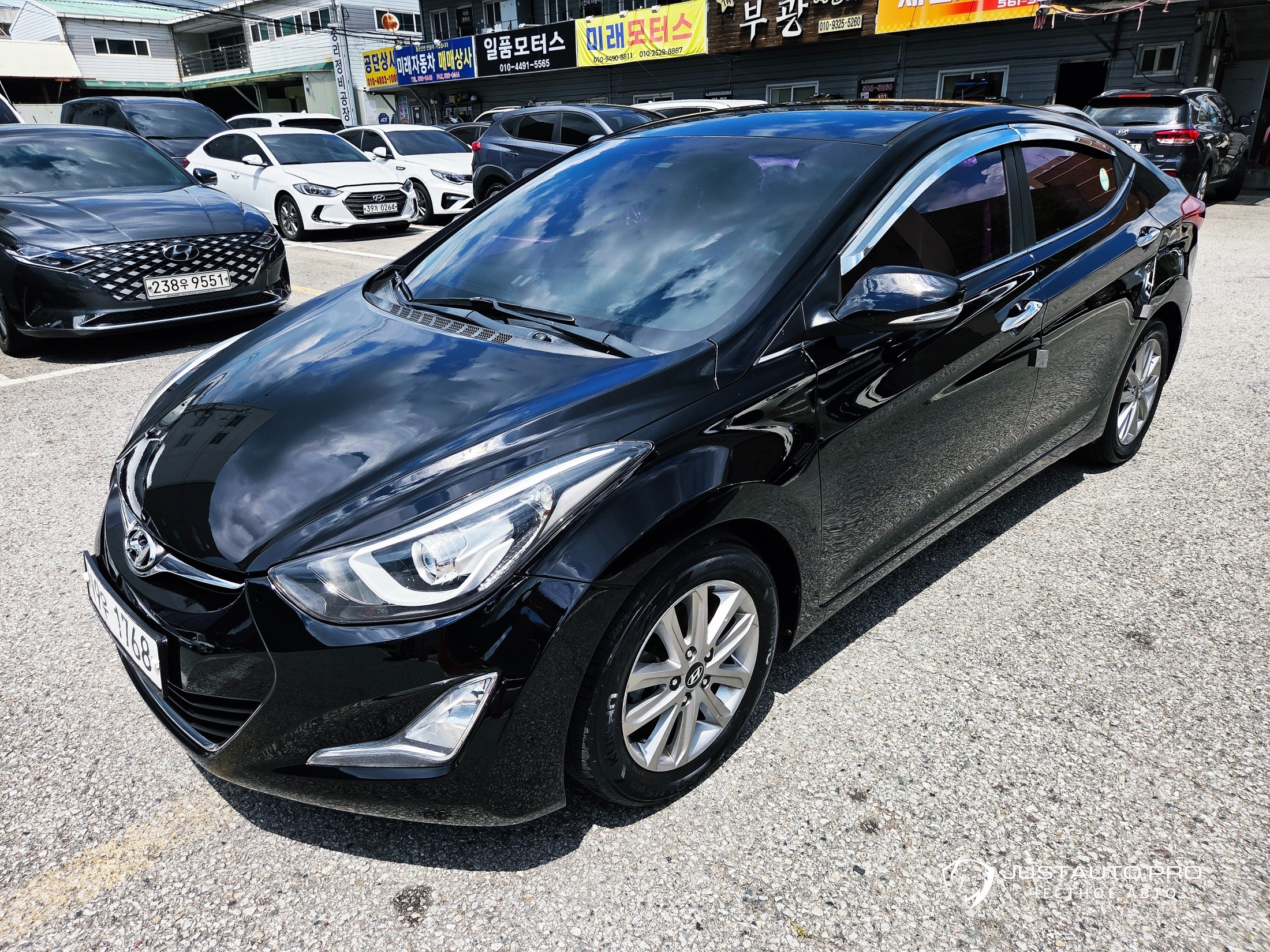 Автомобиль Hyundai AVANTE