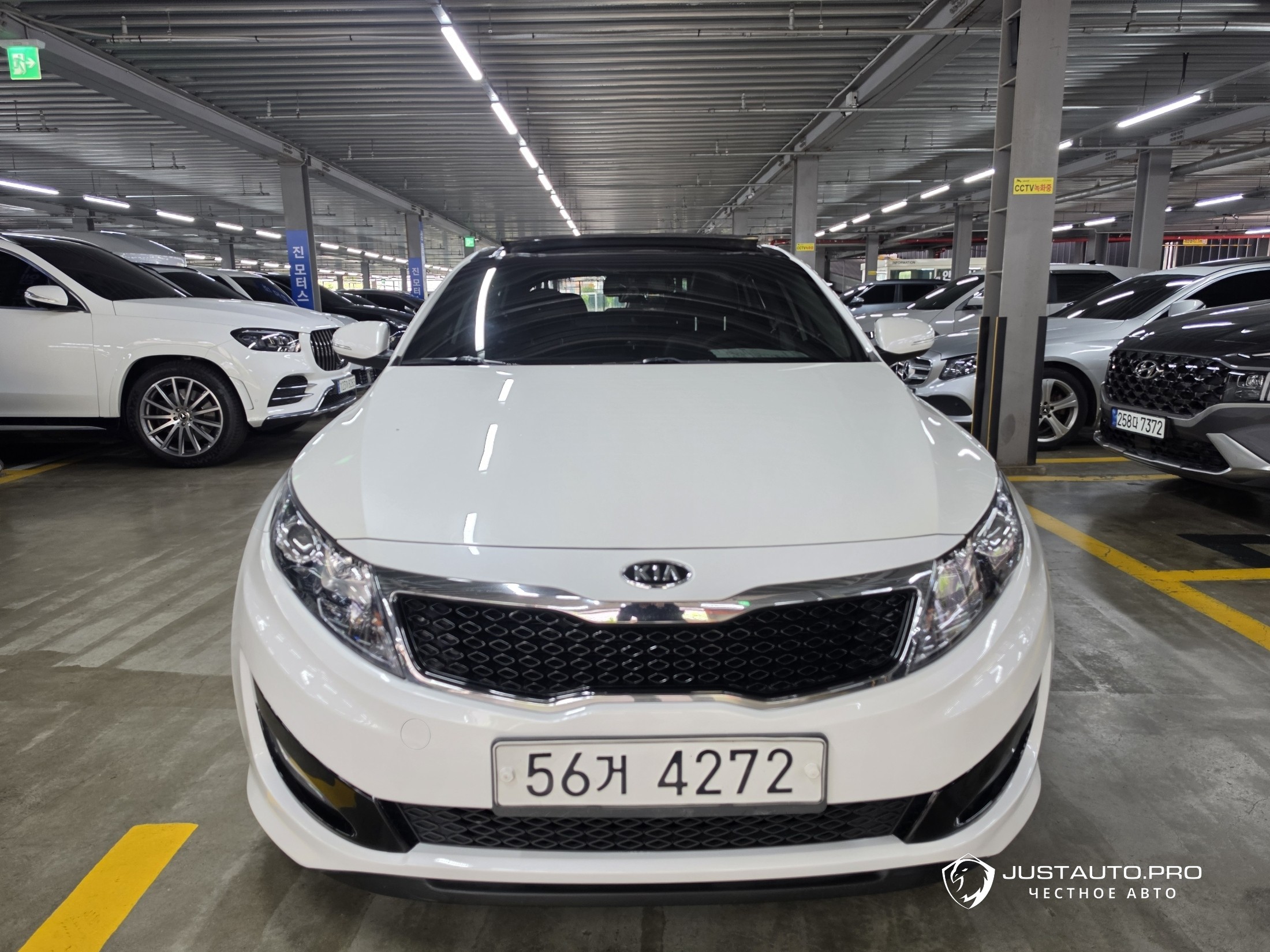 Автомобиль Kia K5