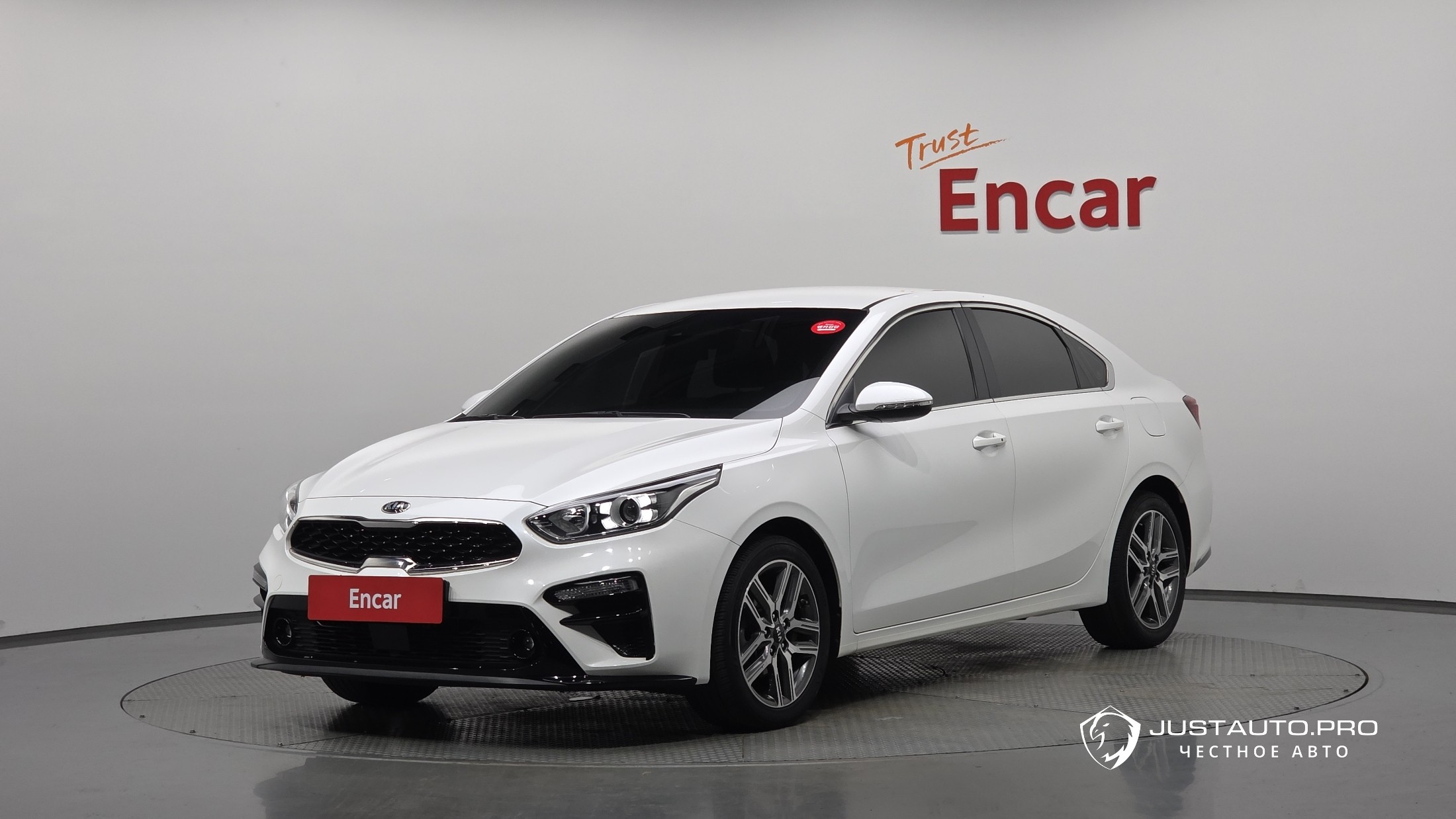 Автомобиль Kia K3