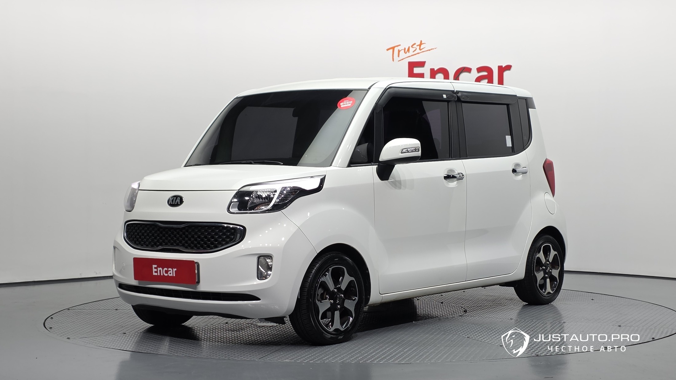 Автомобиль Kia RAY