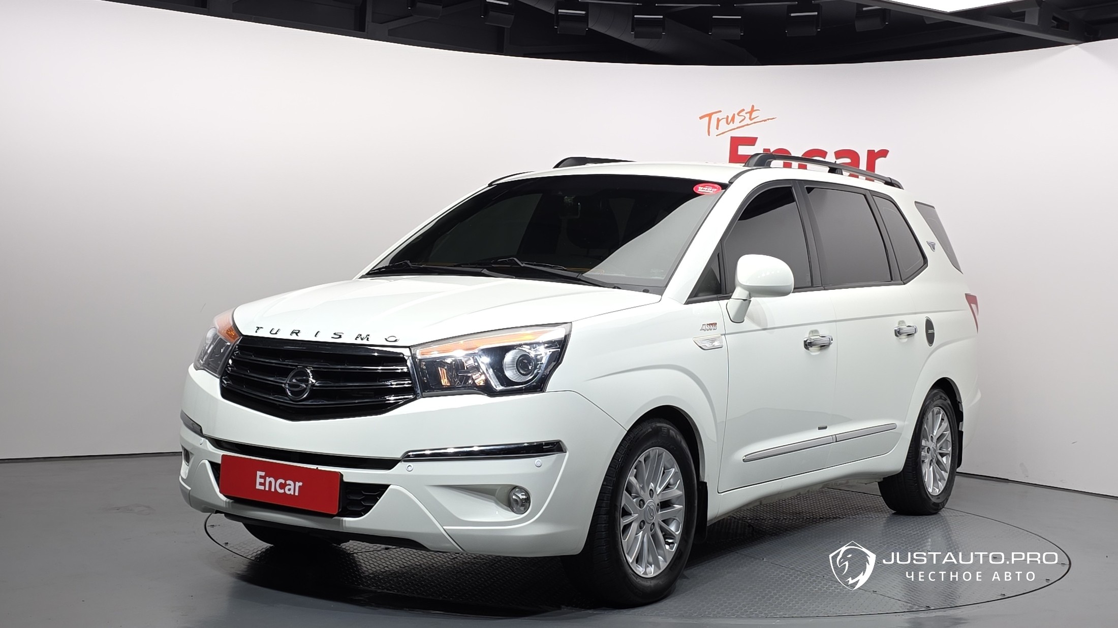 Автомобиль KG_Mobility_Ssangyong KORANDO