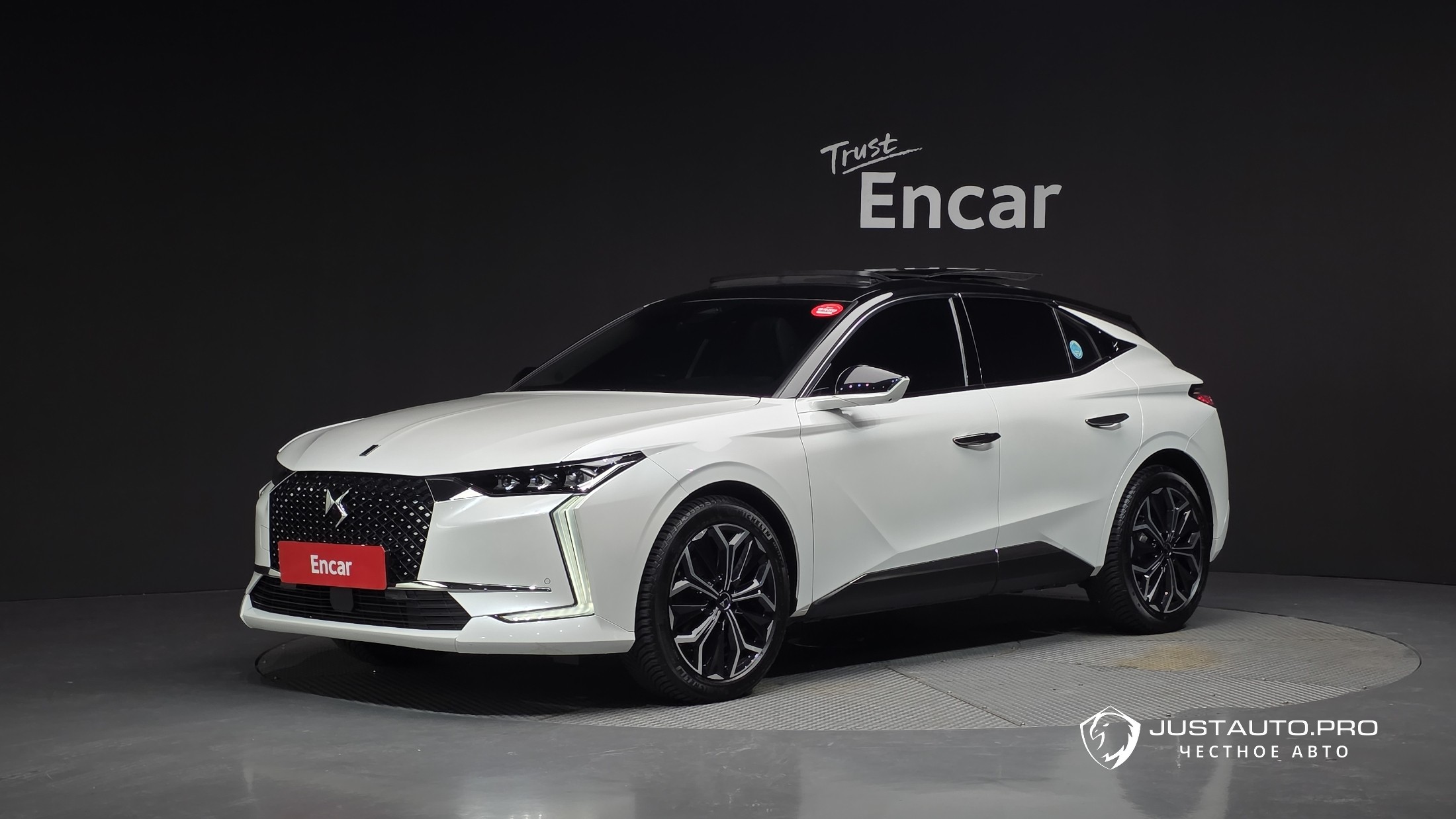 Автомобиль Citroen-DS DS4