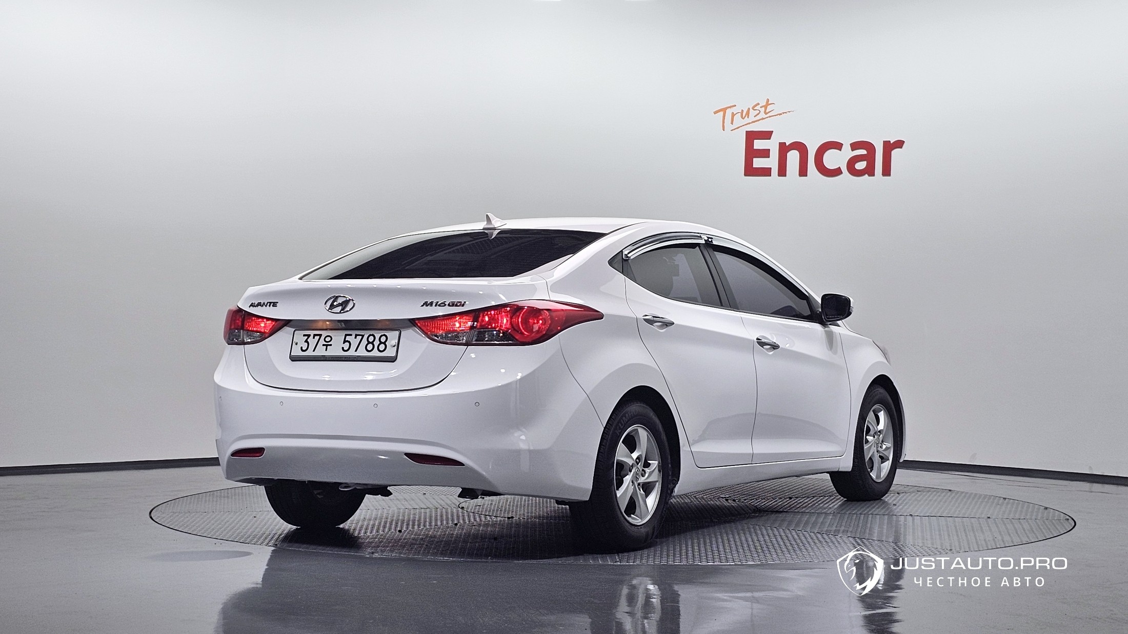 Автомобиль Hyundai AVANTE