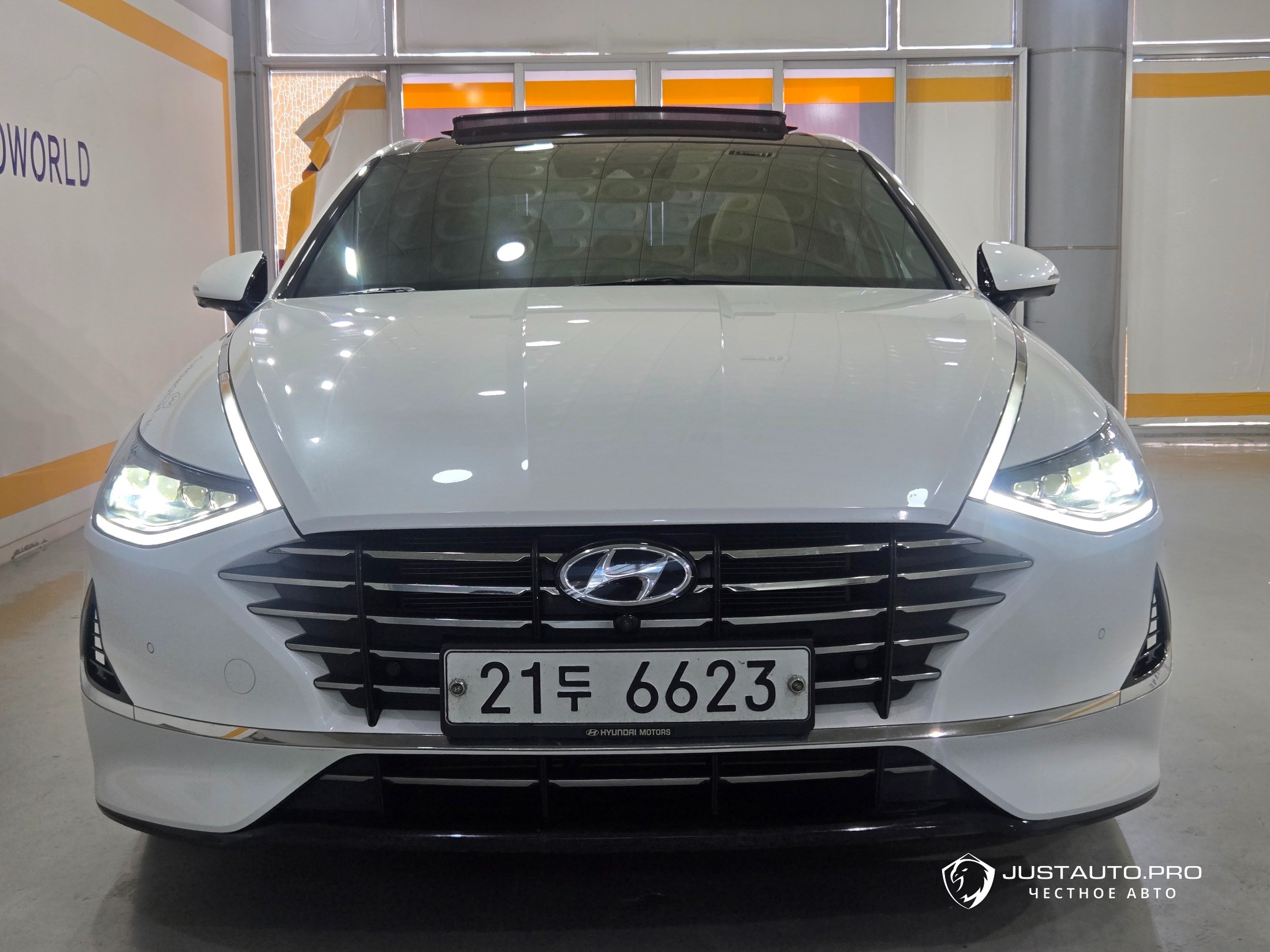 Автомобиль Hyundai Sonata