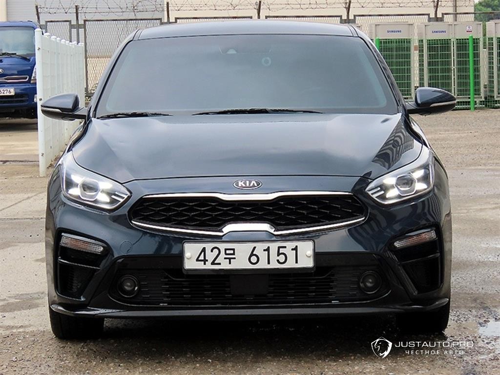 Автомобиль Kia K3