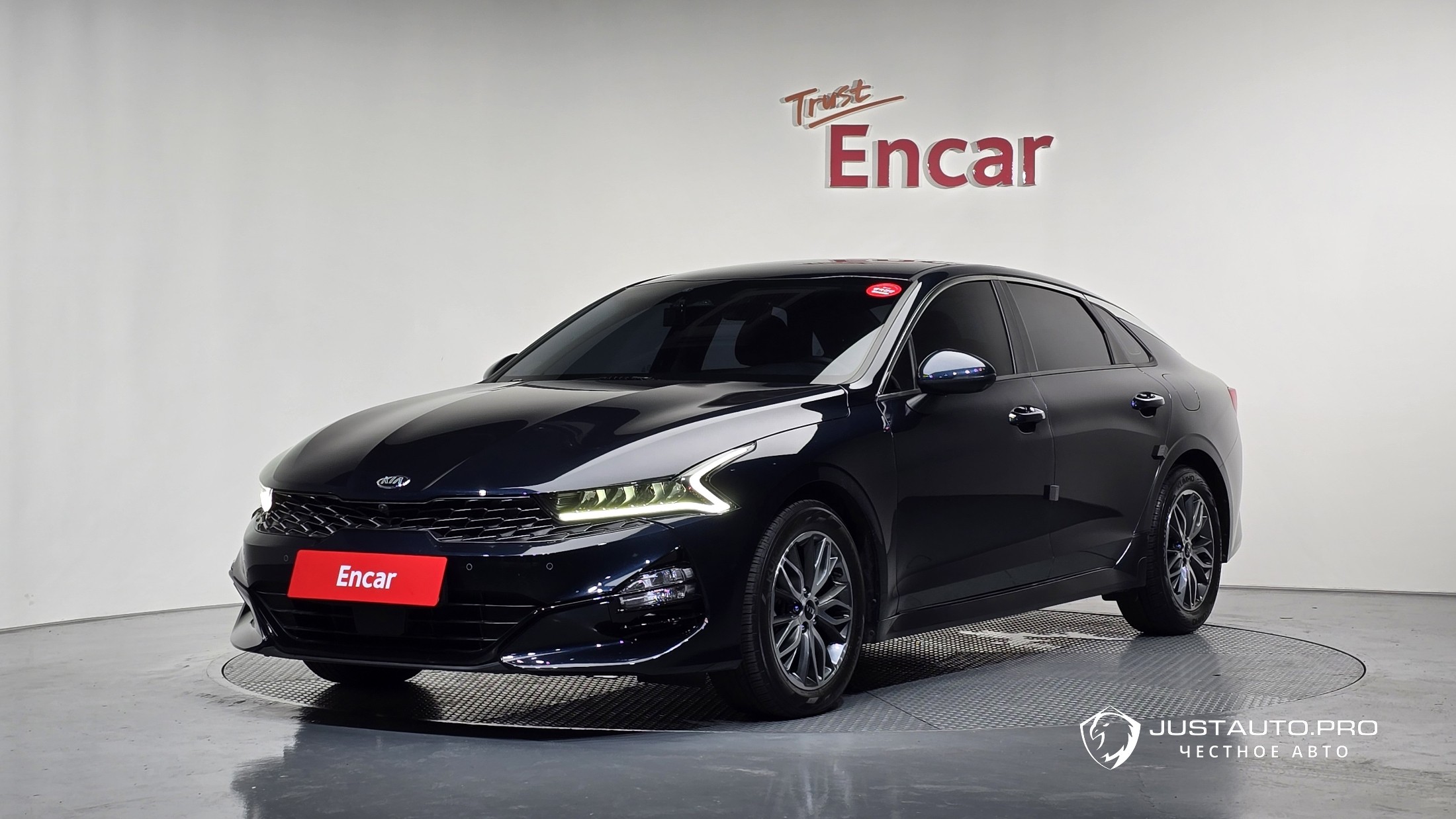 Автомобиль Kia K5