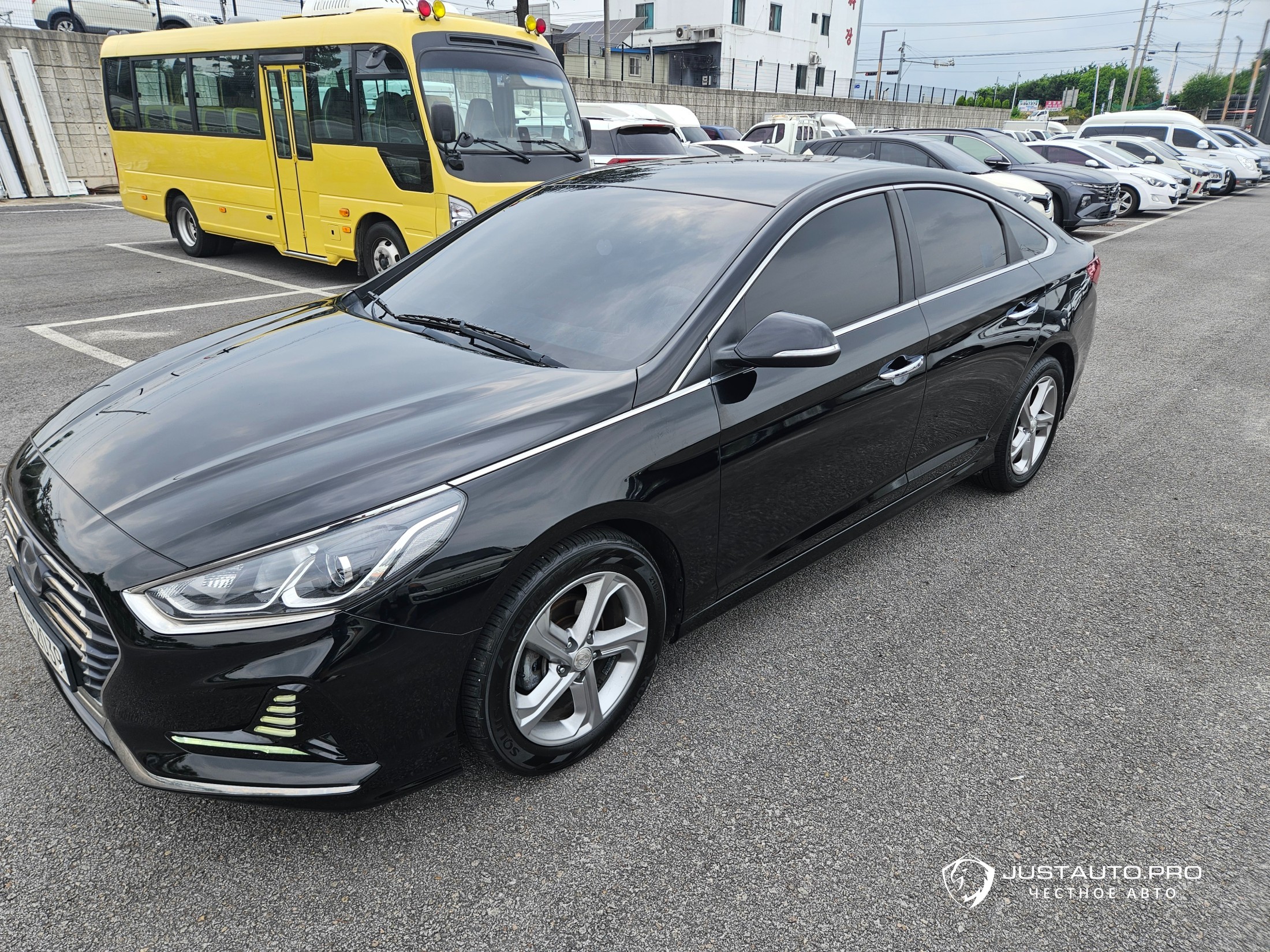 Автомобиль Hyundai Sonata