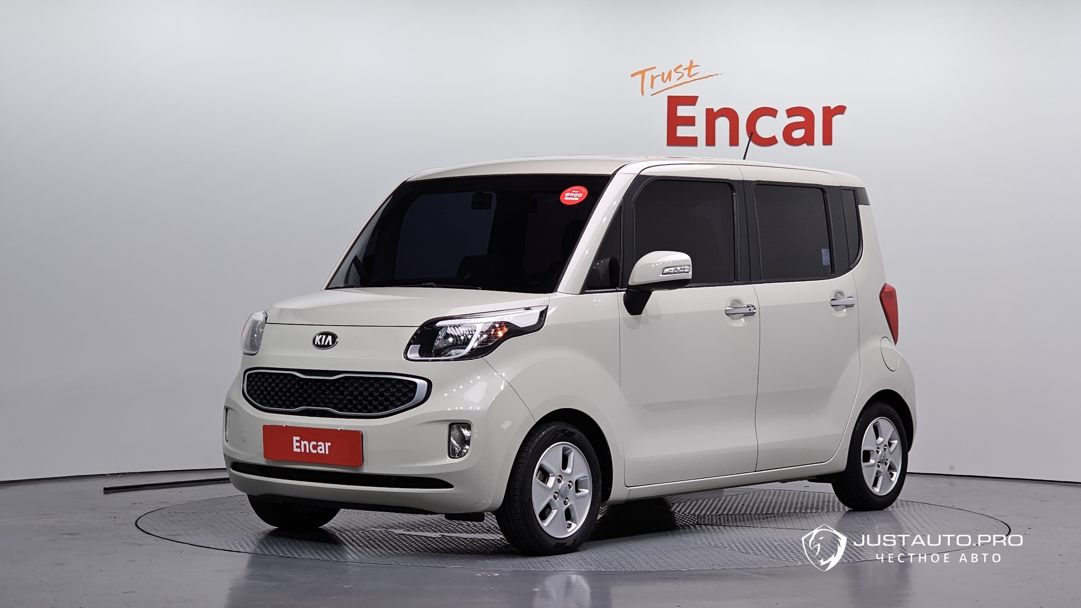 Автомобиль Kia RAY