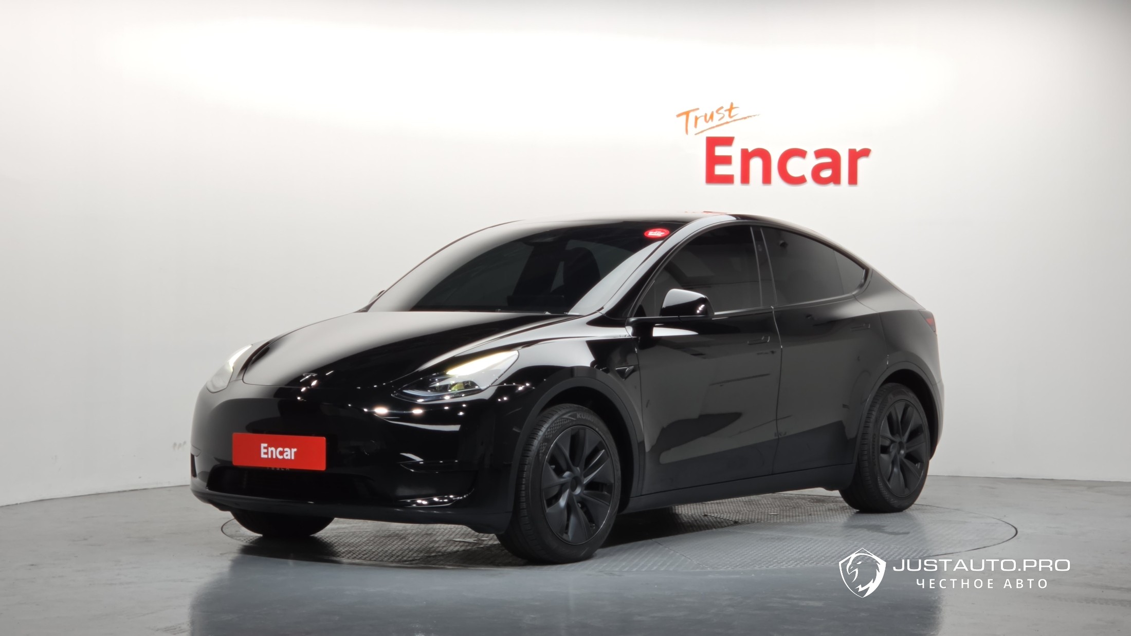 Автомобиль Tesla Model Y