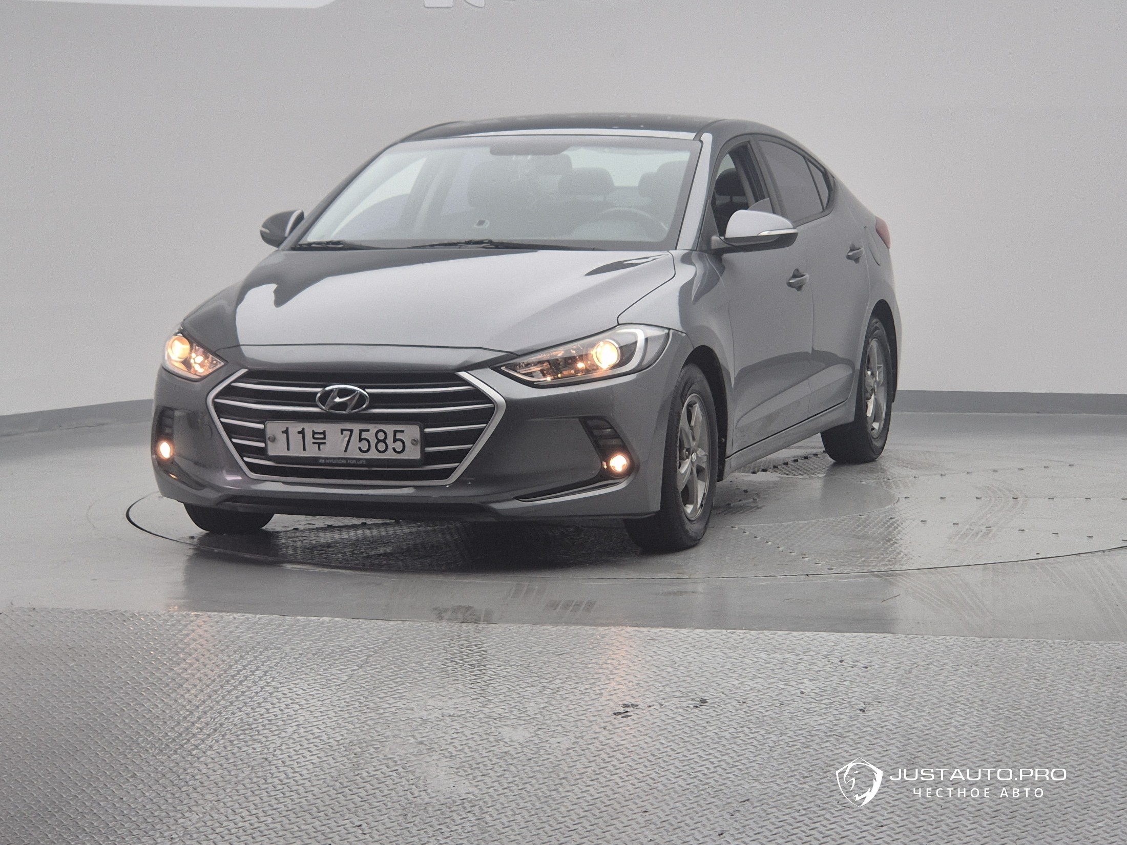 Автомобиль Hyundai AVANTE