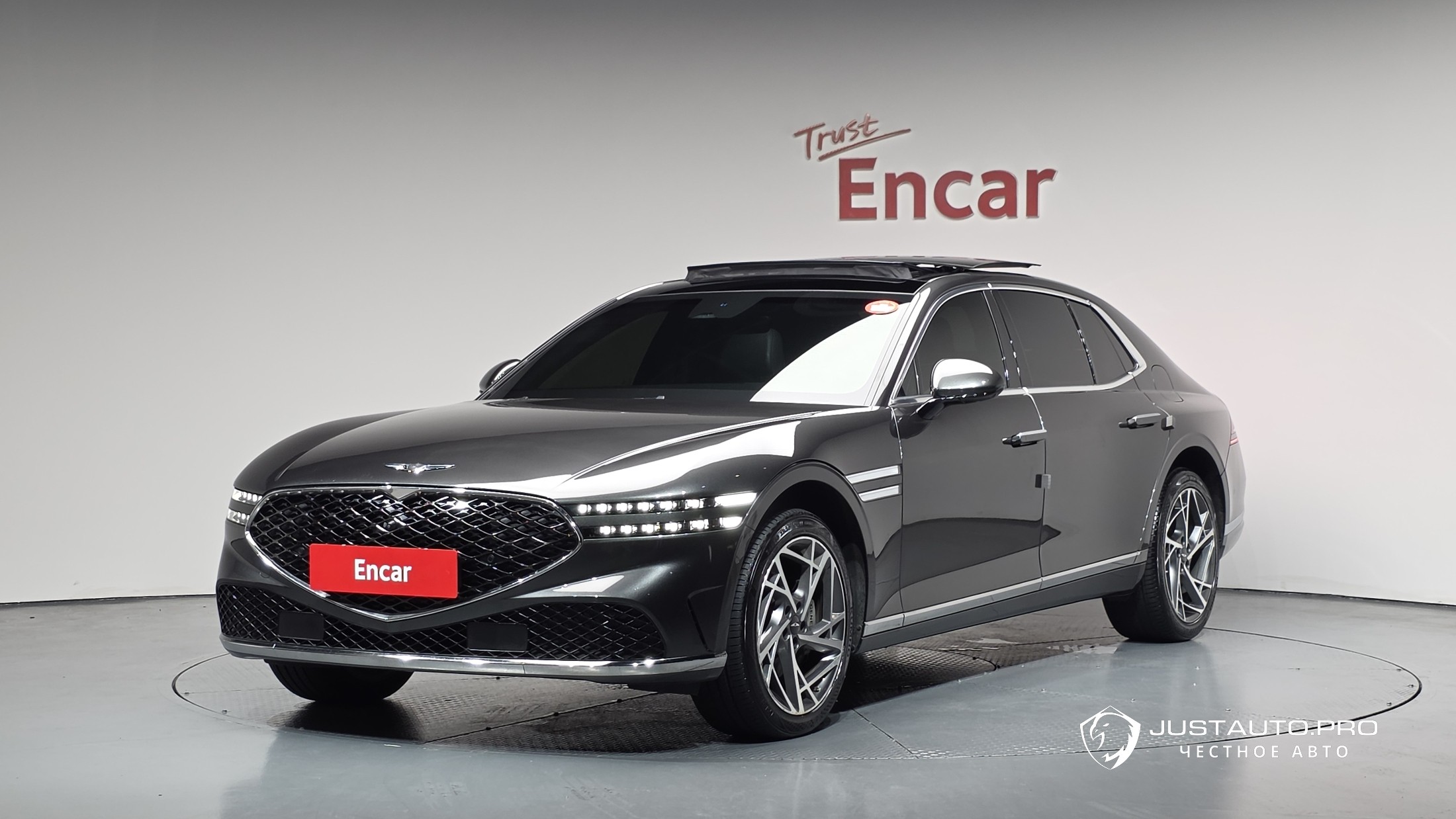 Автомобиль Genesis G90