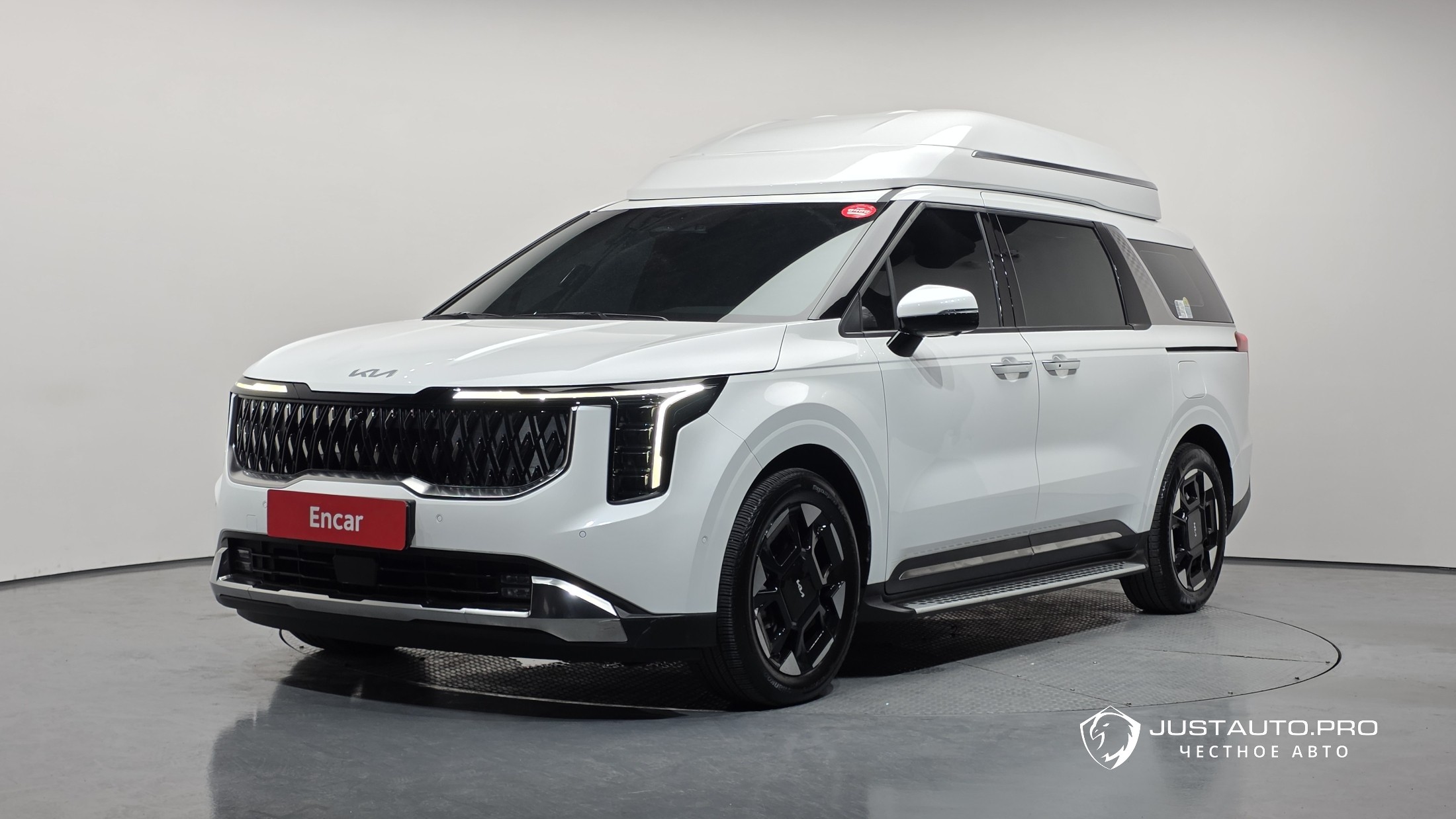 Автомобиль Kia Canival