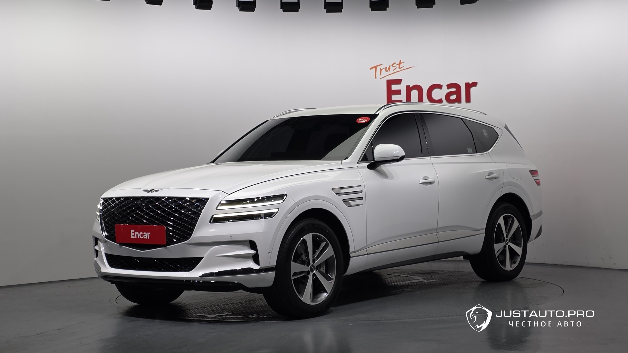 Автомобиль Genesis GV80