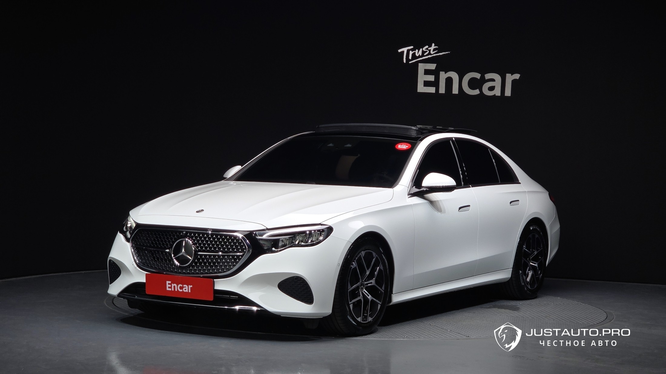 Автомобиль Mercedes-Benz E-Class