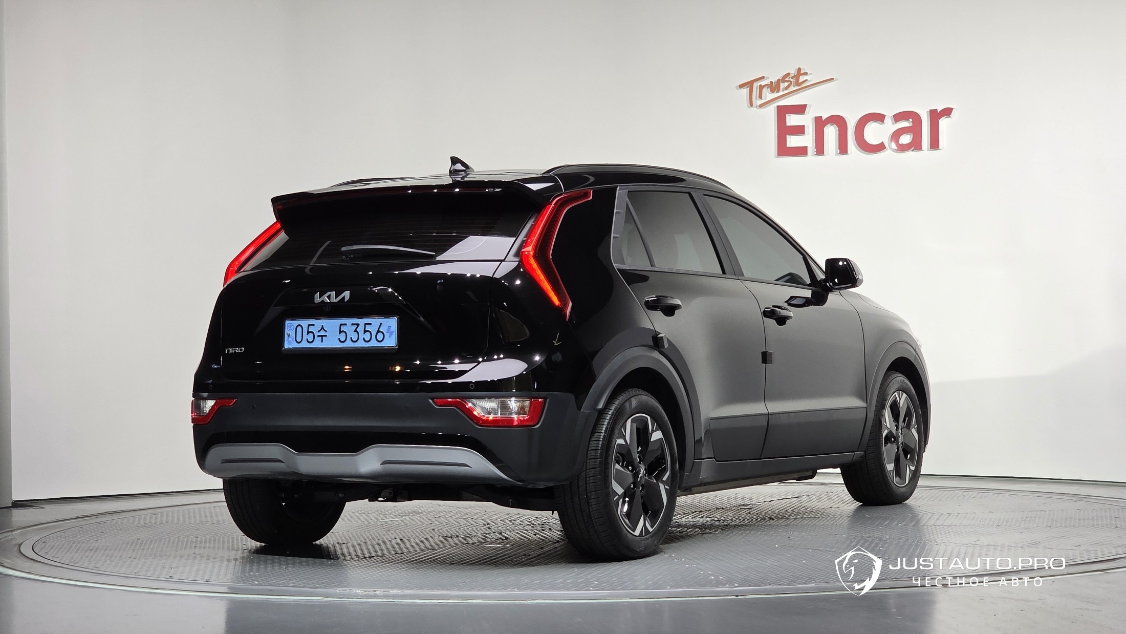 Автомобиль Kia Niro