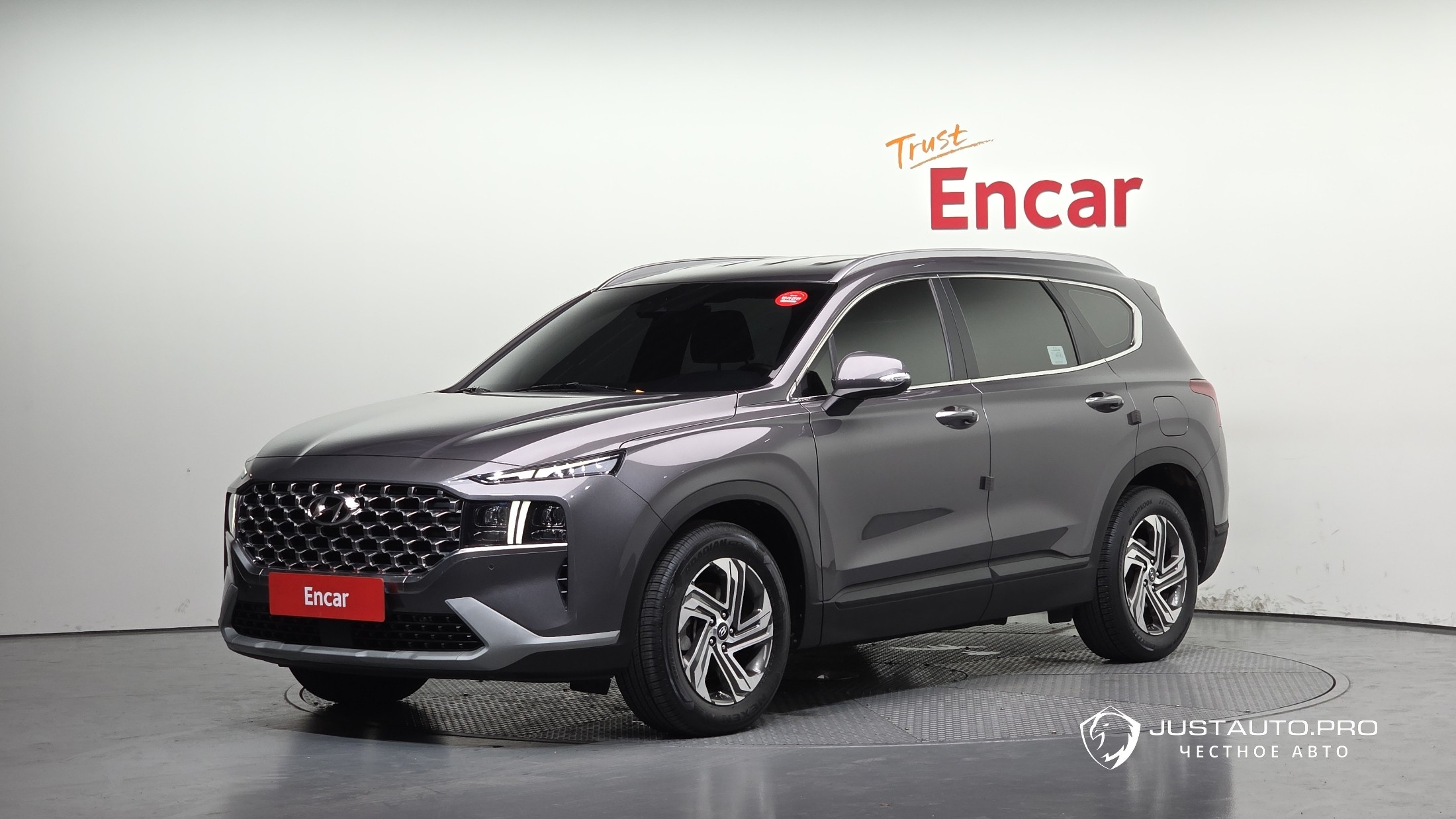 Автомобиль Hyundai Santafe