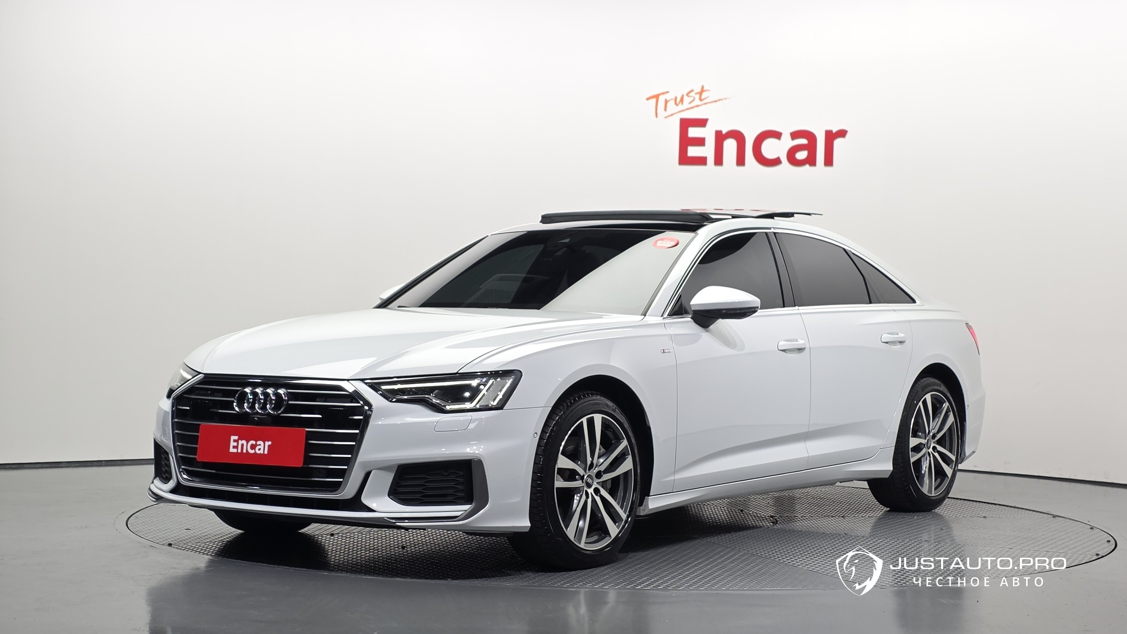 Автомобиль Audi A6