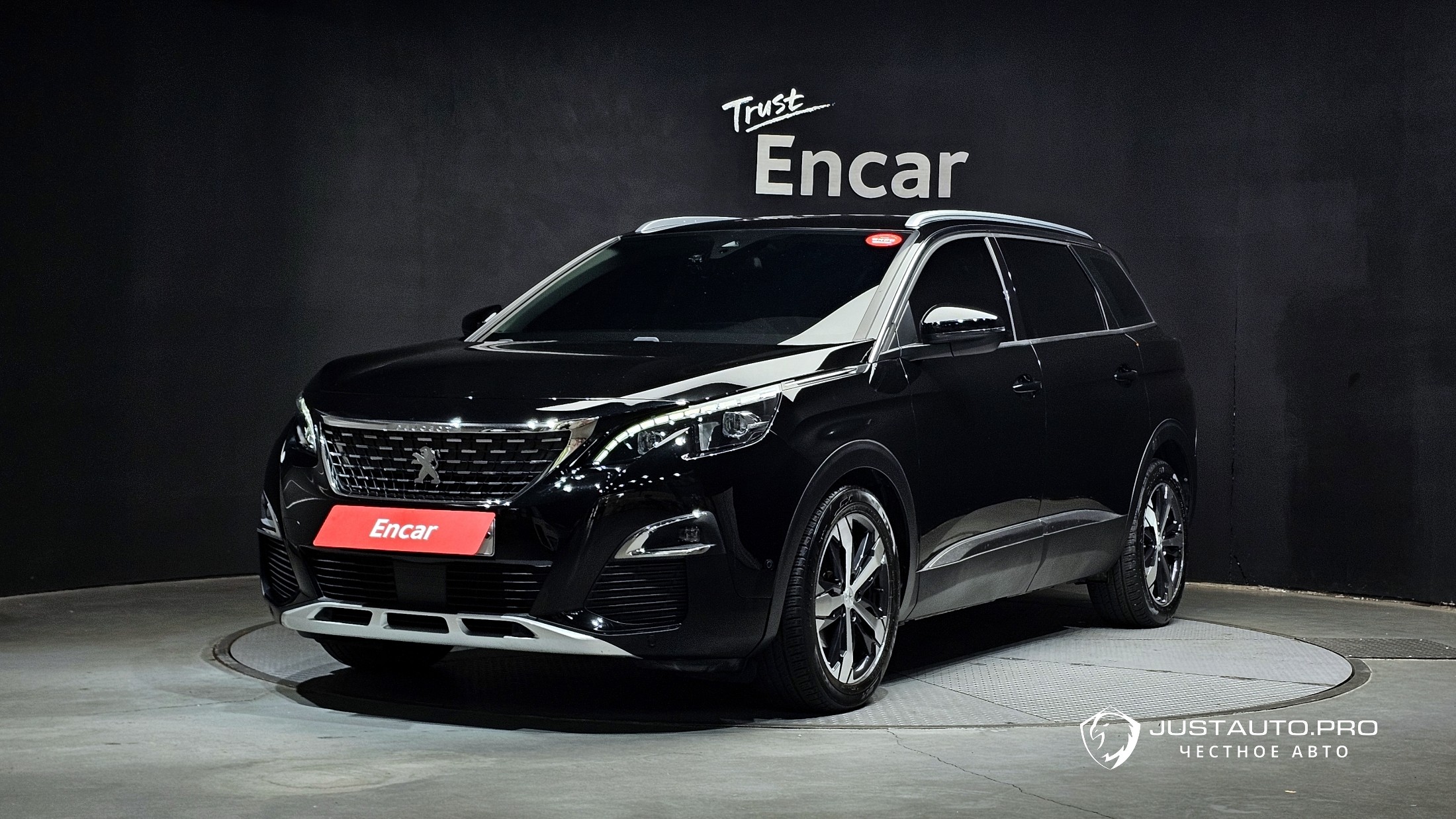 Автомобиль Peugeot 5008